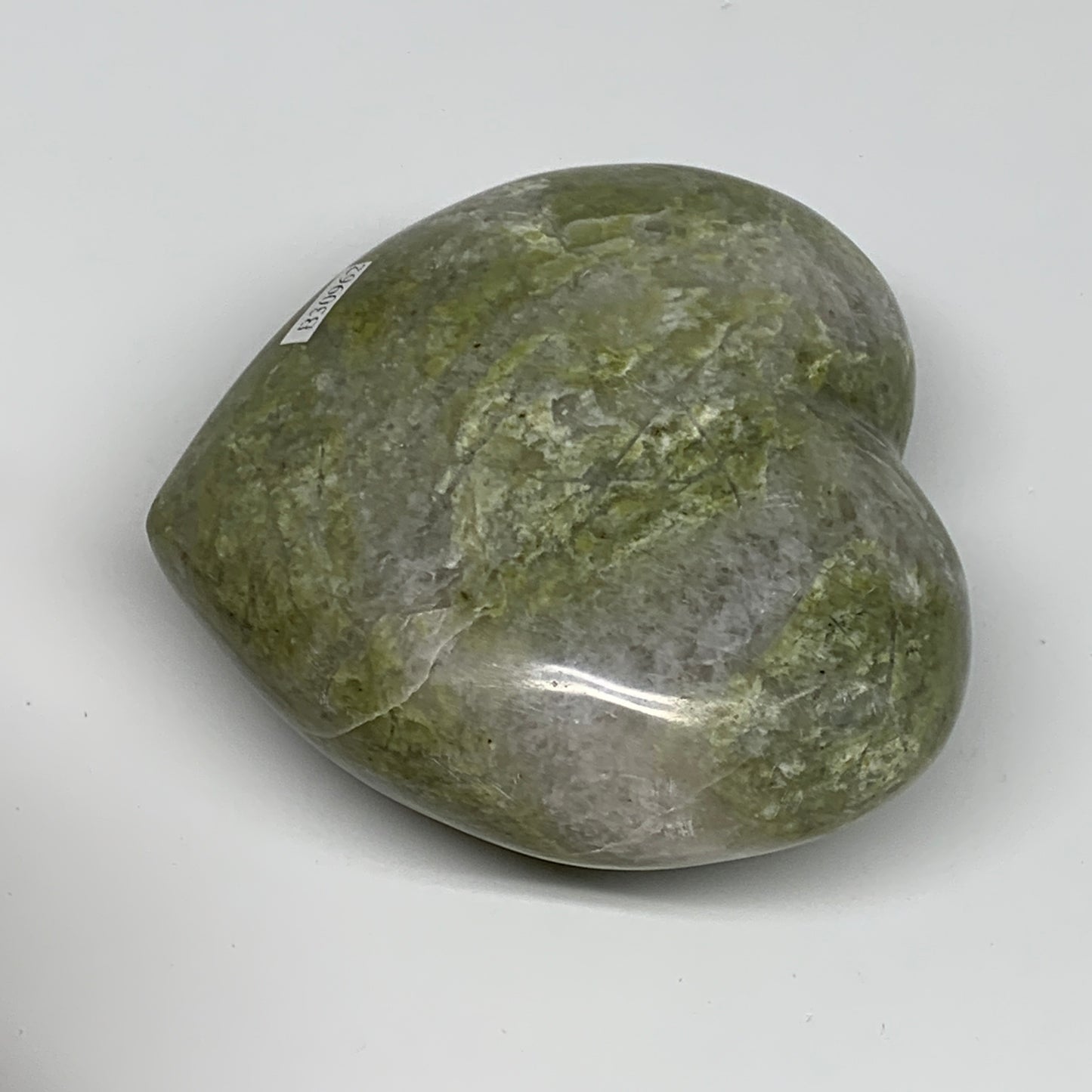 1.1 lbs, 3.5"x3.8"x1.6", Natural Untreated Green Quartz Crystal Heart Reiki, B30