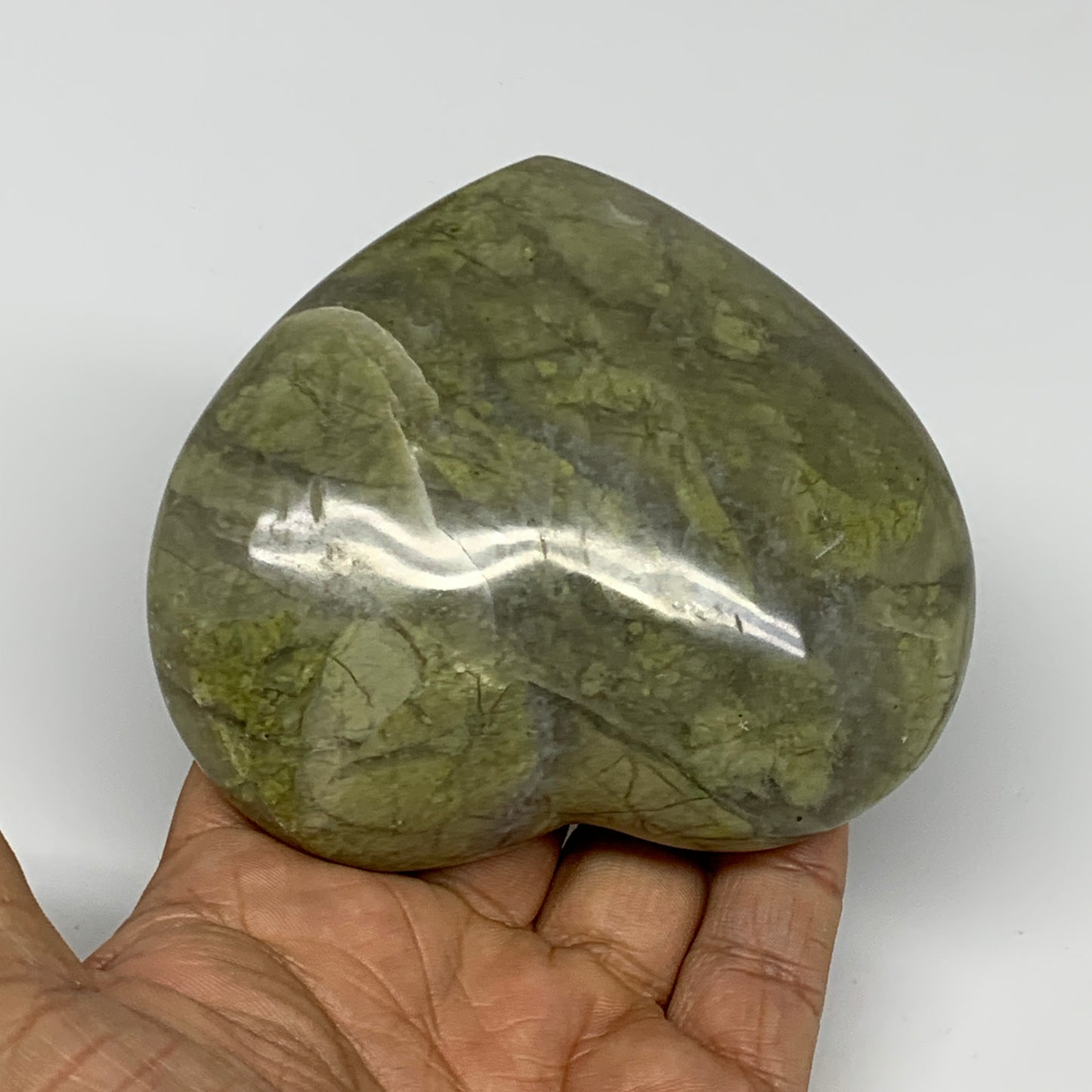 0.77 lbs, 3.3"x3.7"x1.3", Natural Untreated Green Quartz Crystal Heart Reiki, B3