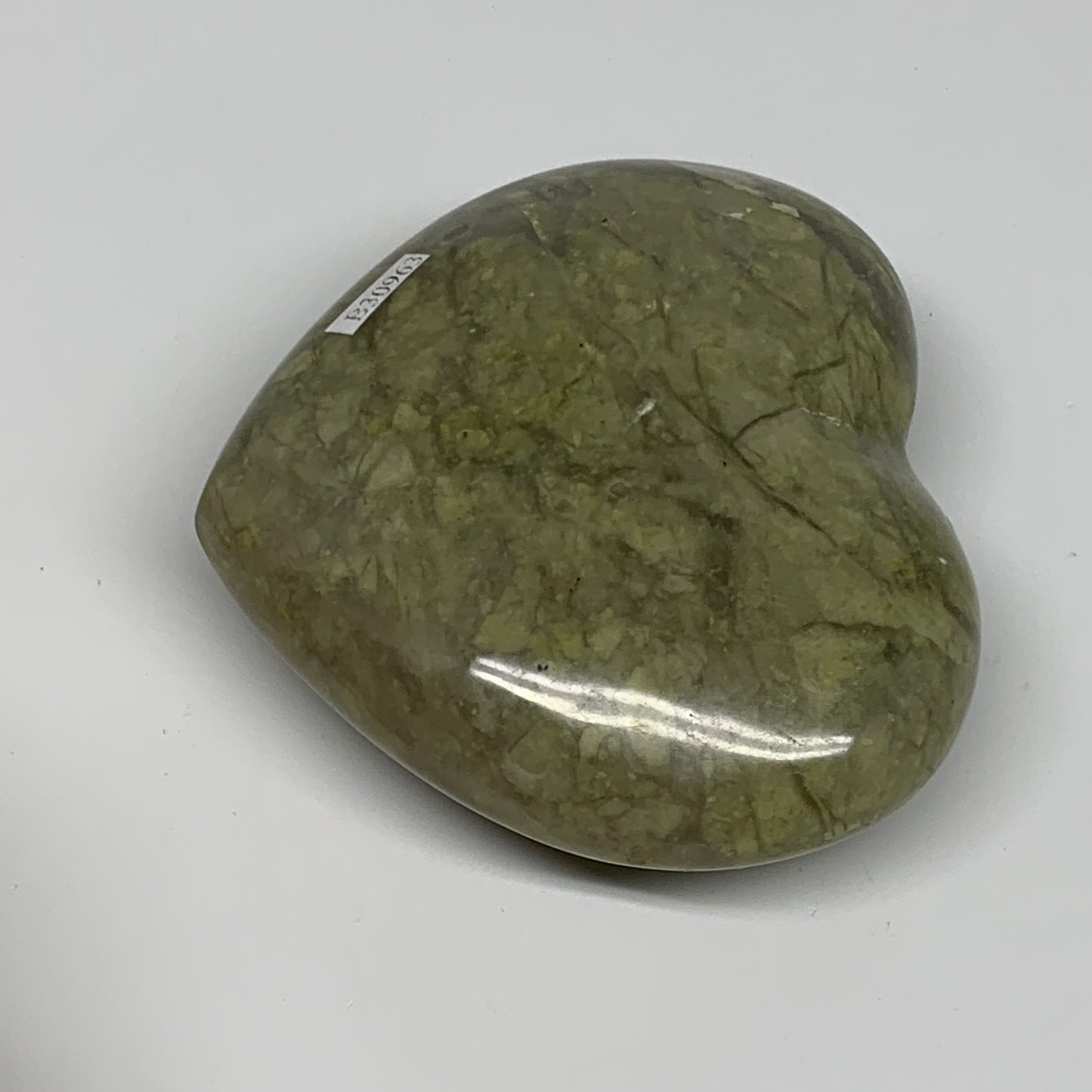 0.77 lbs, 3.3"x3.7"x1.3", Natural Untreated Green Quartz Crystal Heart Reiki, B3