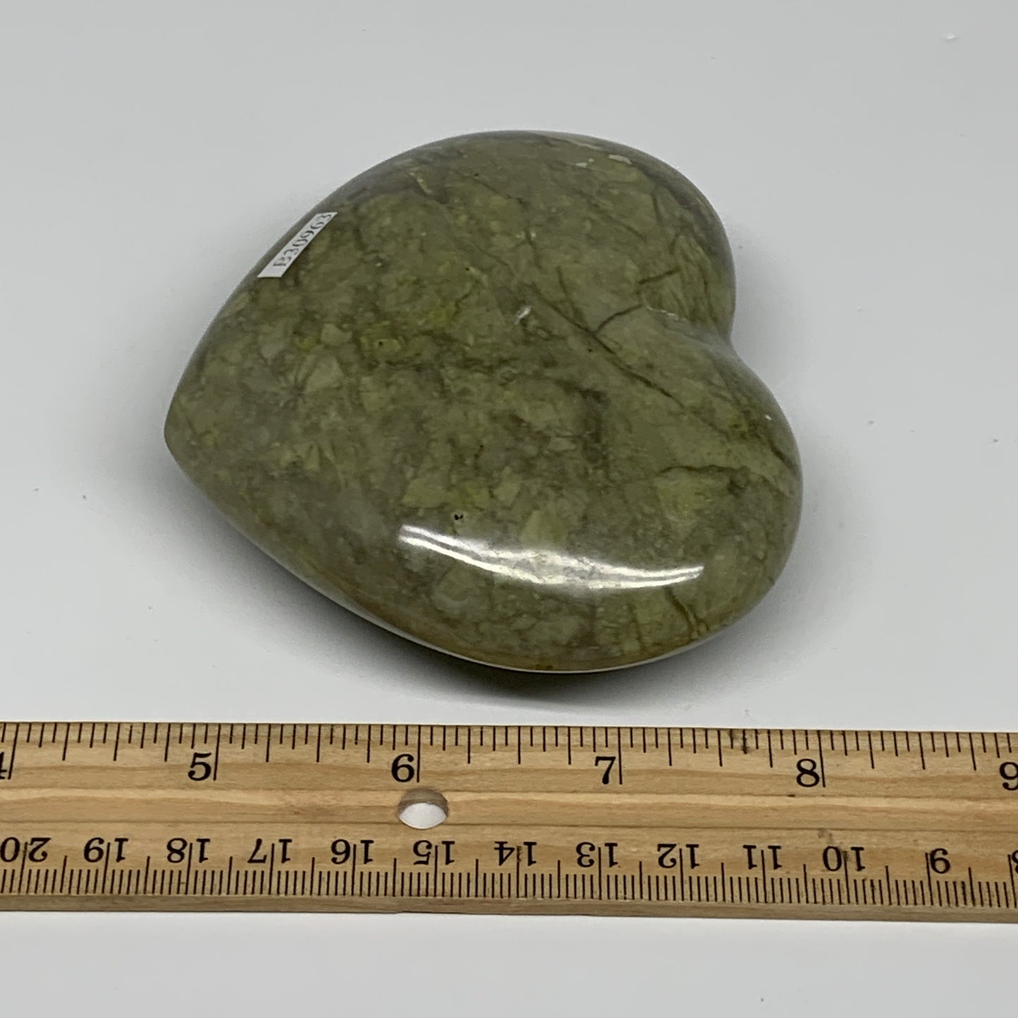 0.77 lbs, 3.3"x3.7"x1.3", Natural Untreated Green Quartz Crystal Heart Reiki, B3