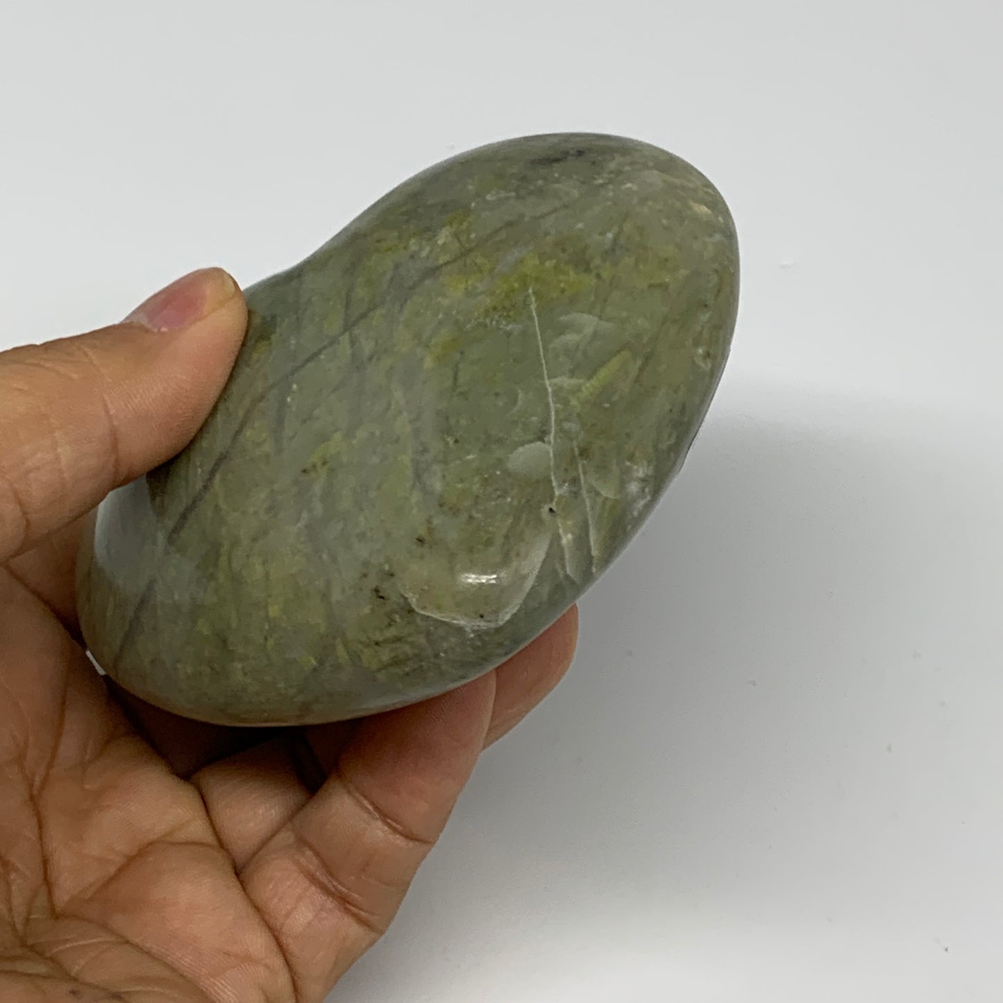 0.79 lbs, 3.2"x3.5"x1.5", Natural Untreated Green Quartz Crystal Heart Reiki, B3