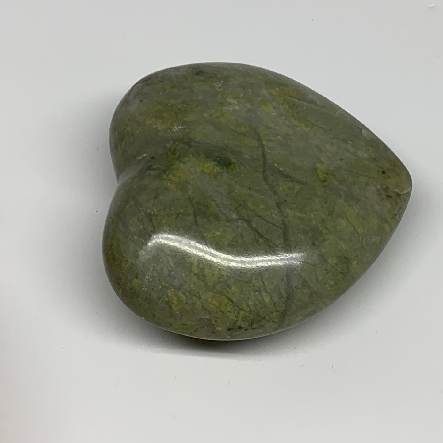 0.79 lbs, 3.2"x3.5"x1.5", Natural Untreated Green Quartz Crystal Heart Reiki, B3