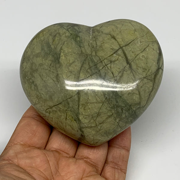 0.79 lbs, 3.1"x3.4"x1.4", Natural Untreated Green Quartz Crystal Heart Reiki, B3