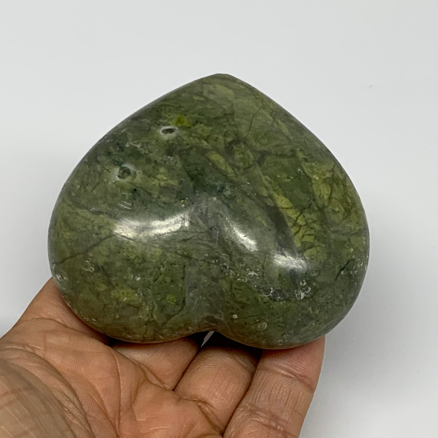 0.57 lbs, 2.7"x3"x1.4", Natural Untreated Green Quartz Crystal Heart Reiki, B309