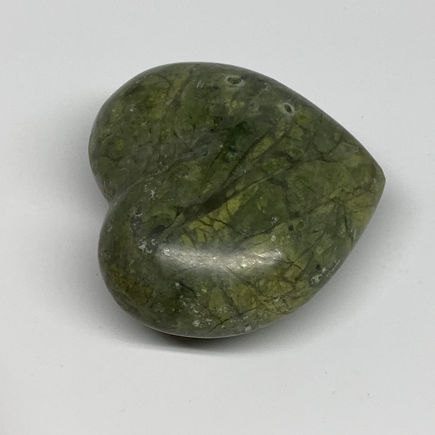 0.57 lbs, 2.7"x3"x1.4", Natural Untreated Green Quartz Crystal Heart Reiki, B309