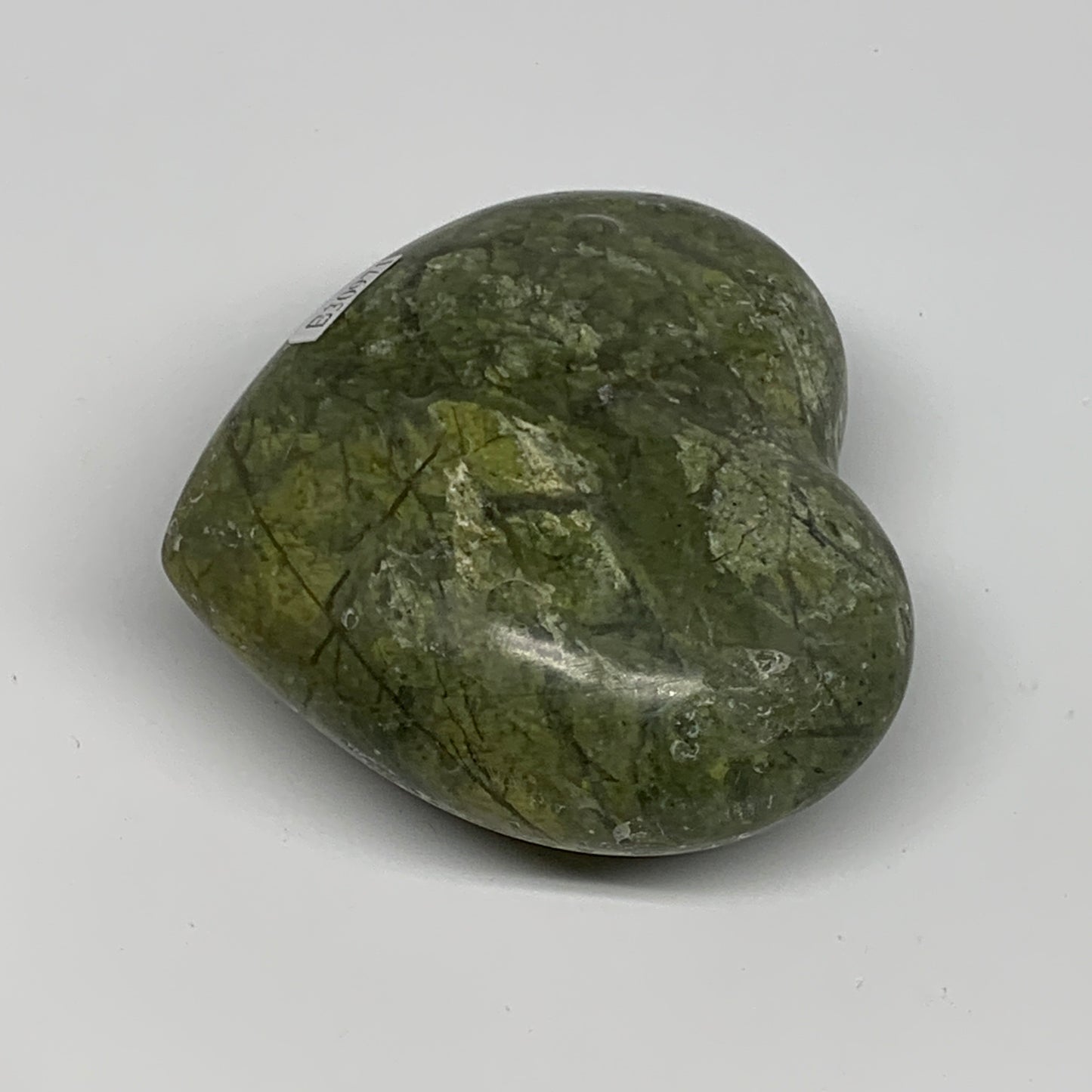 0.57 lbs, 2.7"x3"x1.4", Natural Untreated Green Quartz Crystal Heart Reiki, B309