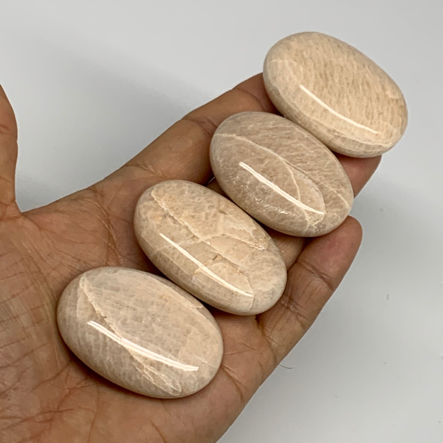 186.2g,1.8"-2", 4pcs, Peach Moonstone Crystal Palm-Stone Polished Reiki, B27972