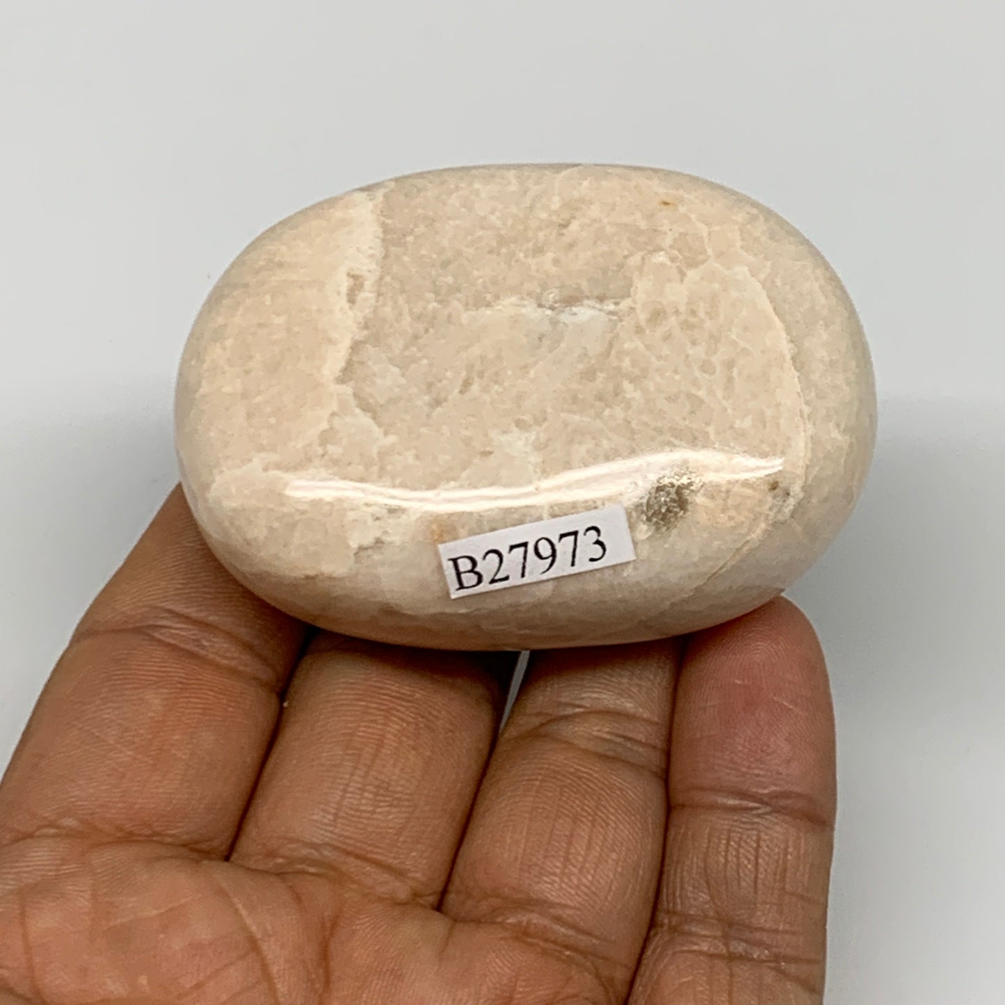 114.5g,2.4"x1.7"x1" Peach Moonstone Crystal Palm-Stone Polished Reiki, B27973