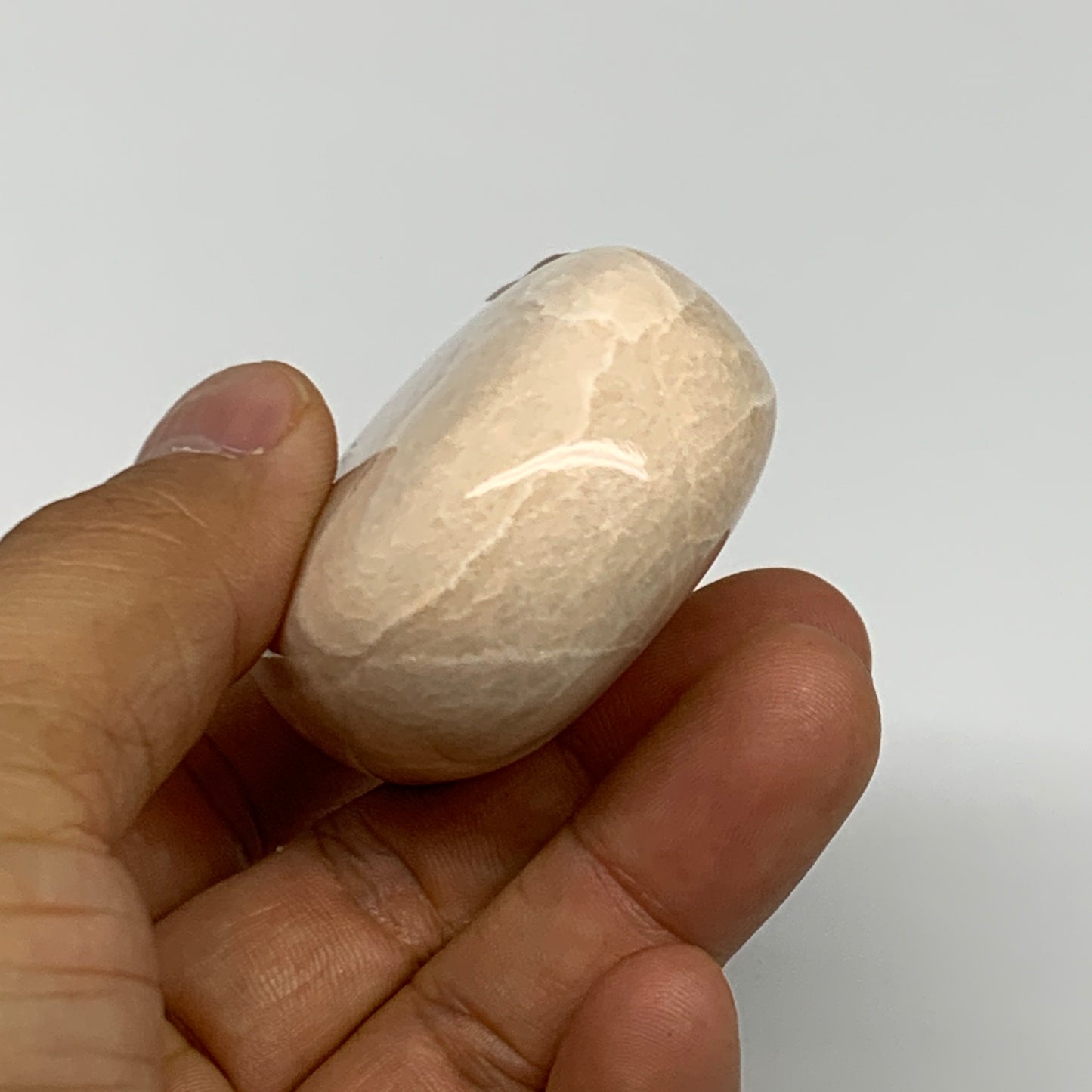 114.5g,2.4"x1.7"x1" Peach Moonstone Crystal Palm-Stone Polished Reiki, B27973