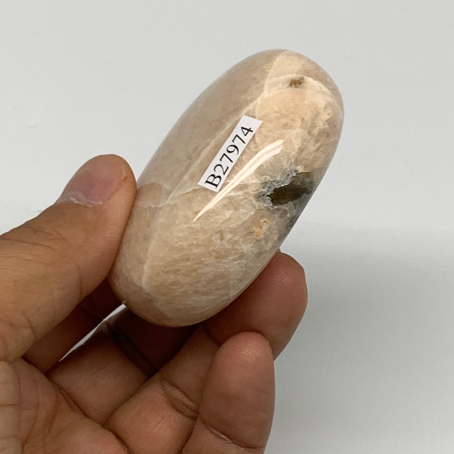 112.5g,2.3"x1.7"x1" Peach Moonstone Crystal Palm-Stone Polished Reiki, B27974