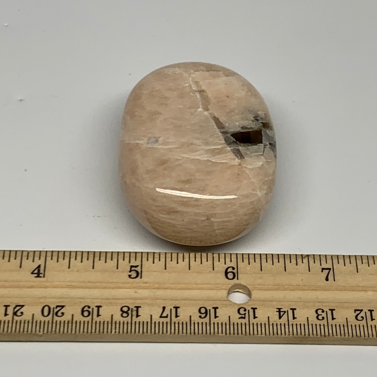 112.5g,2.3"x1.7"x1" Peach Moonstone Crystal Palm-Stone Polished Reiki, B27974