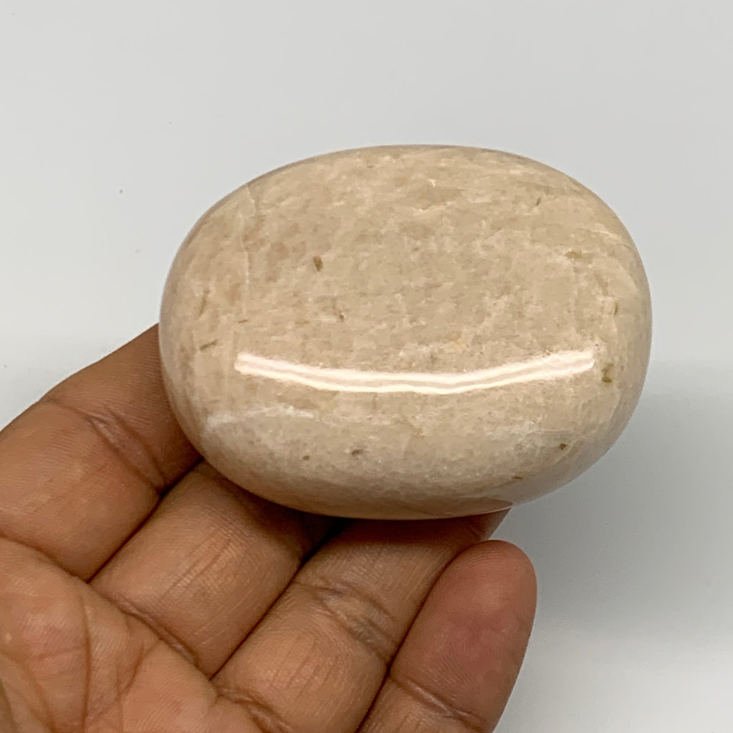 111g,2.3"x1.8"x0.9" Peach Moonstone Crystal Palm-Stone Polished Reiki, B27975