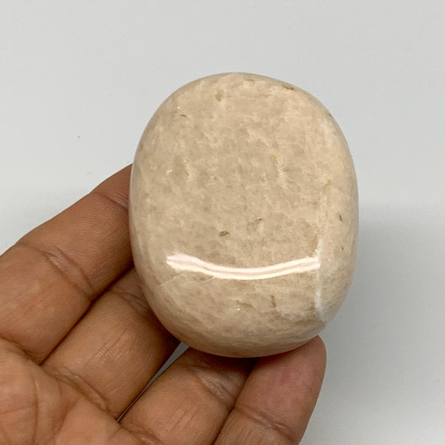 111g,2.3"x1.8"x0.9" Peach Moonstone Crystal Palm-Stone Polished Reiki, B27975
