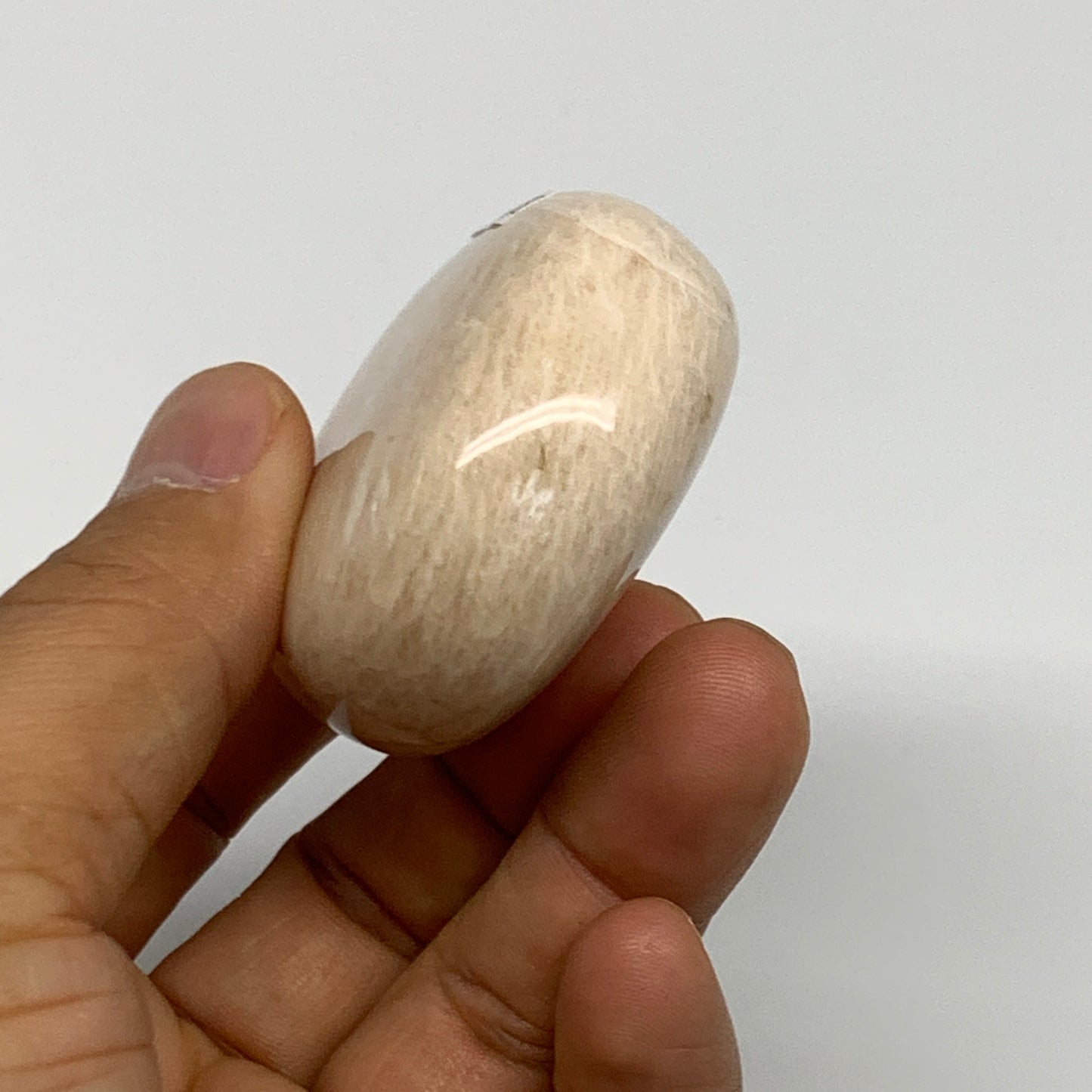 111g,2.3"x1.8"x0.9" Peach Moonstone Crystal Palm-Stone Polished Reiki, B27975