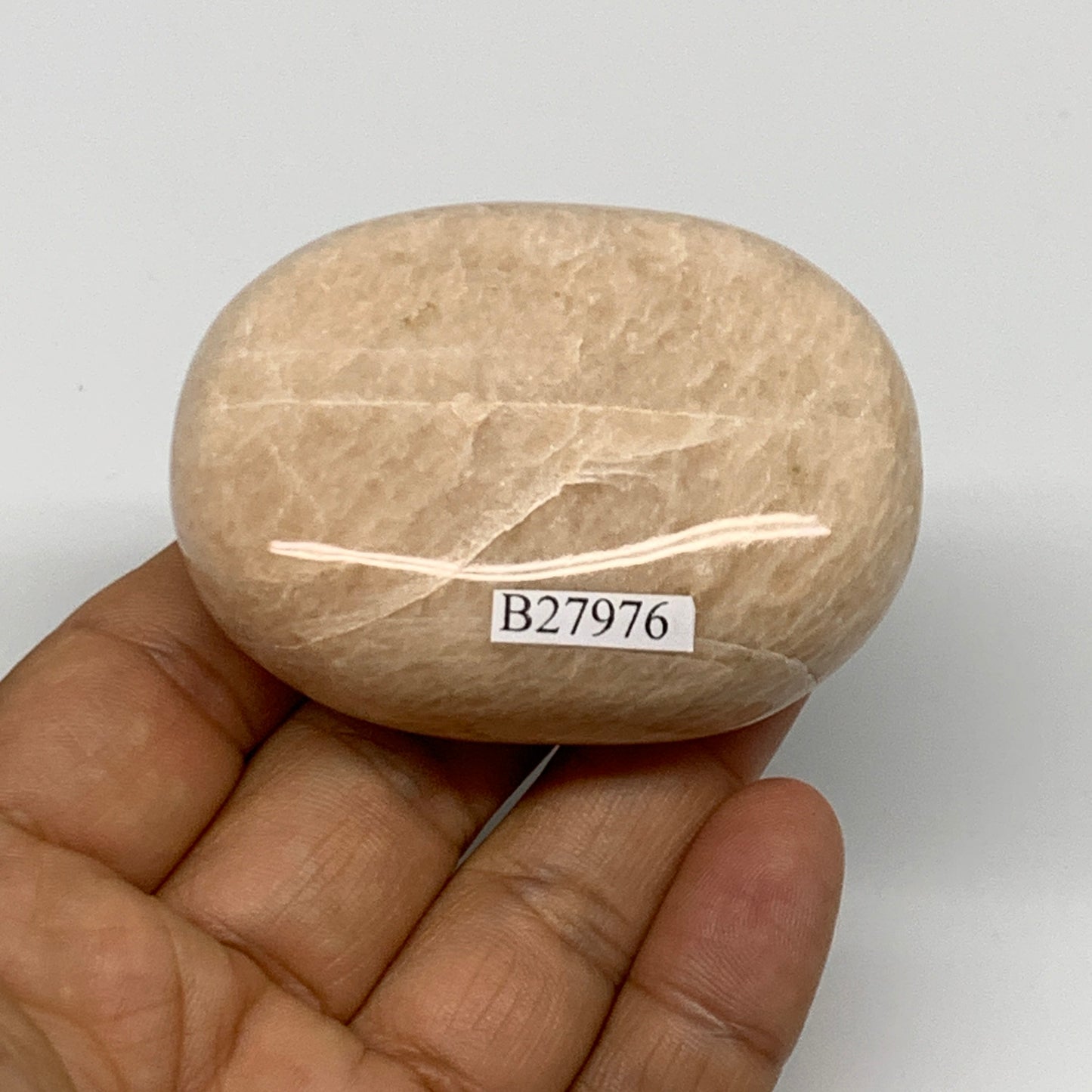 122.8g,2.4"x1.8"x0.9" Peach Moonstone Crystal Palm-Stone Polished Reiki, B27976
