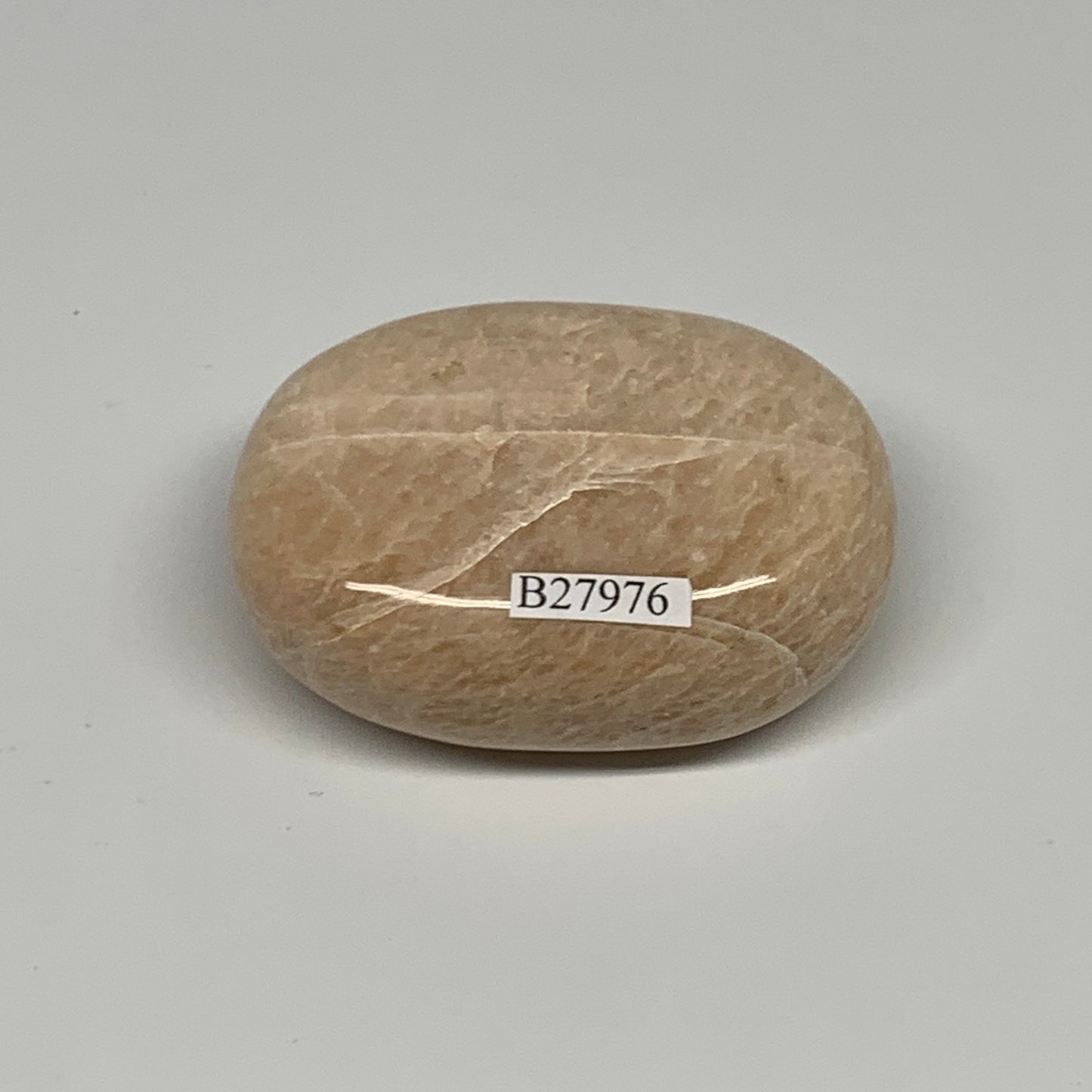 122.8g,2.4"x1.8"x0.9" Peach Moonstone Crystal Palm-Stone Polished Reiki, B27976