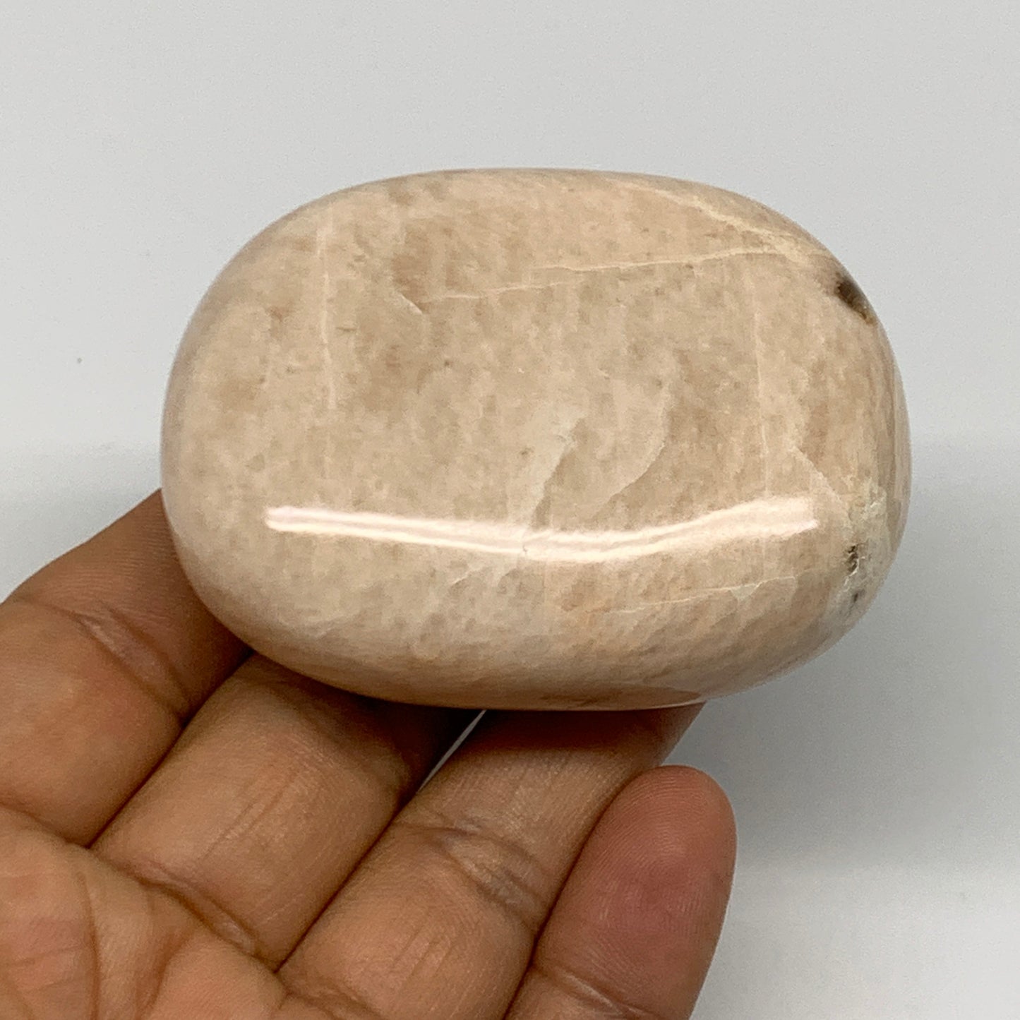 136.4g,2.5"x1.9"x1" Peach Moonstone Crystal Palm-Stone Polished Reiki, B27977