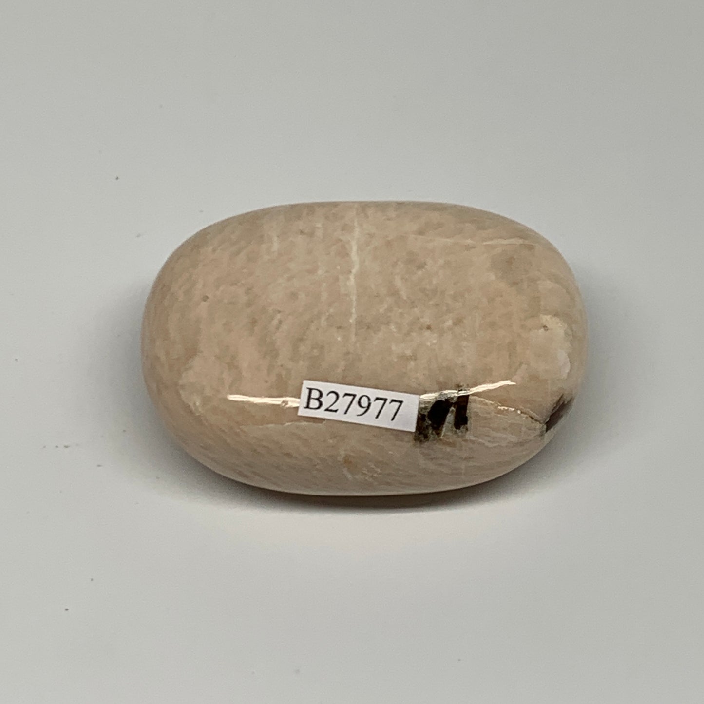 136.4g,2.5"x1.9"x1" Peach Moonstone Crystal Palm-Stone Polished Reiki, B27977