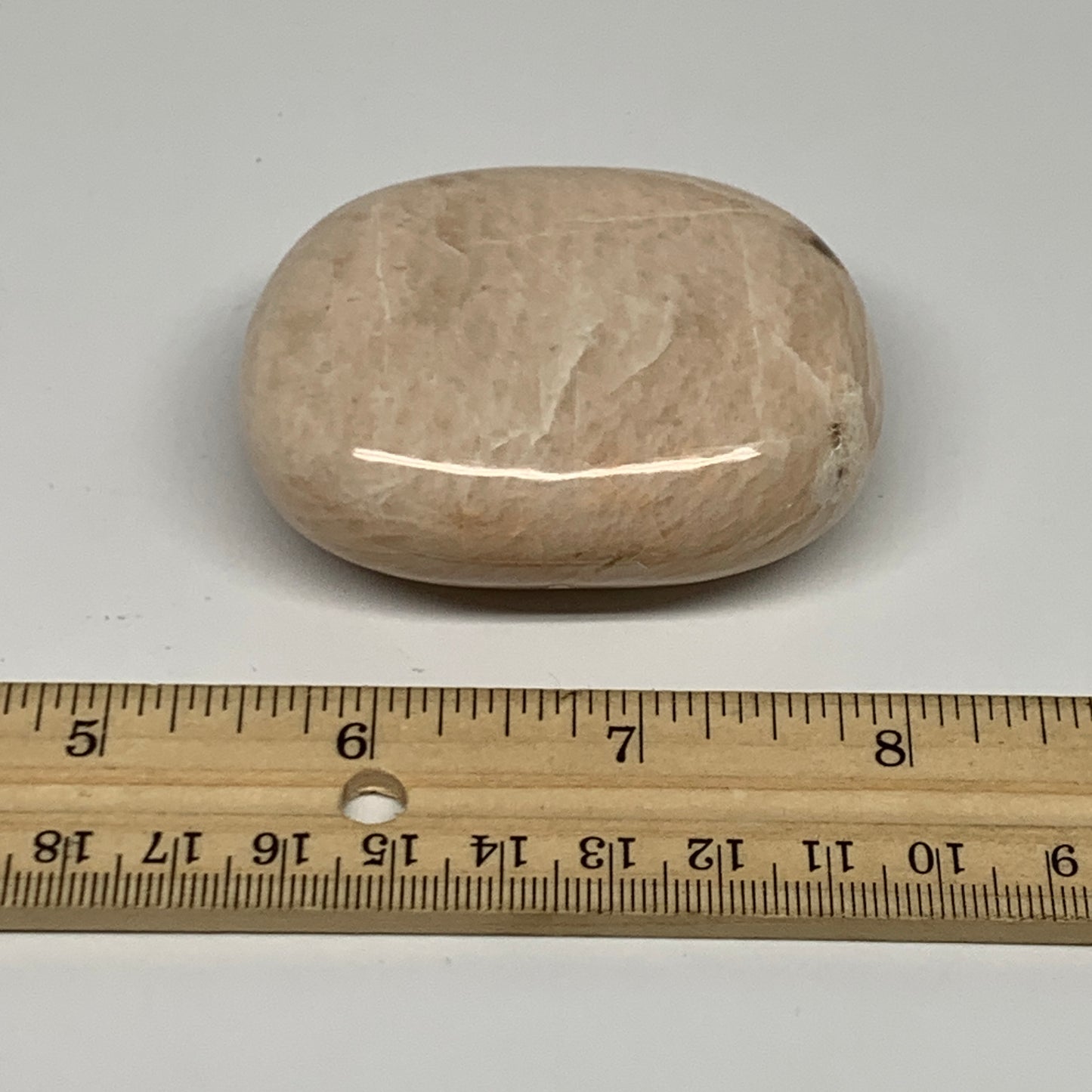 136.4g,2.5"x1.9"x1" Peach Moonstone Crystal Palm-Stone Polished Reiki, B27977