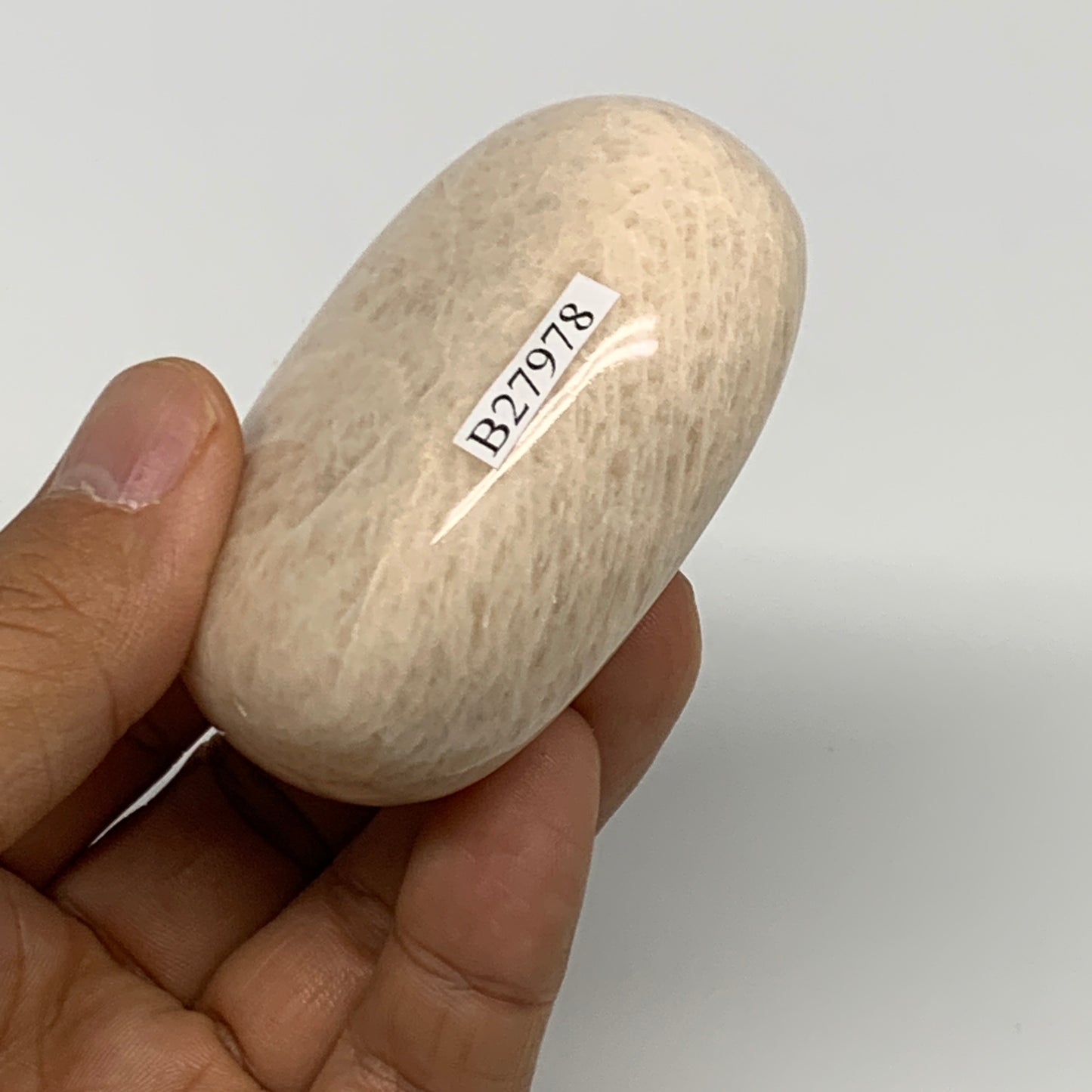 128g,2.4"x1.8"x0.9" Peach Moonstone Crystal Palm-Stone Polished Reiki, B27978