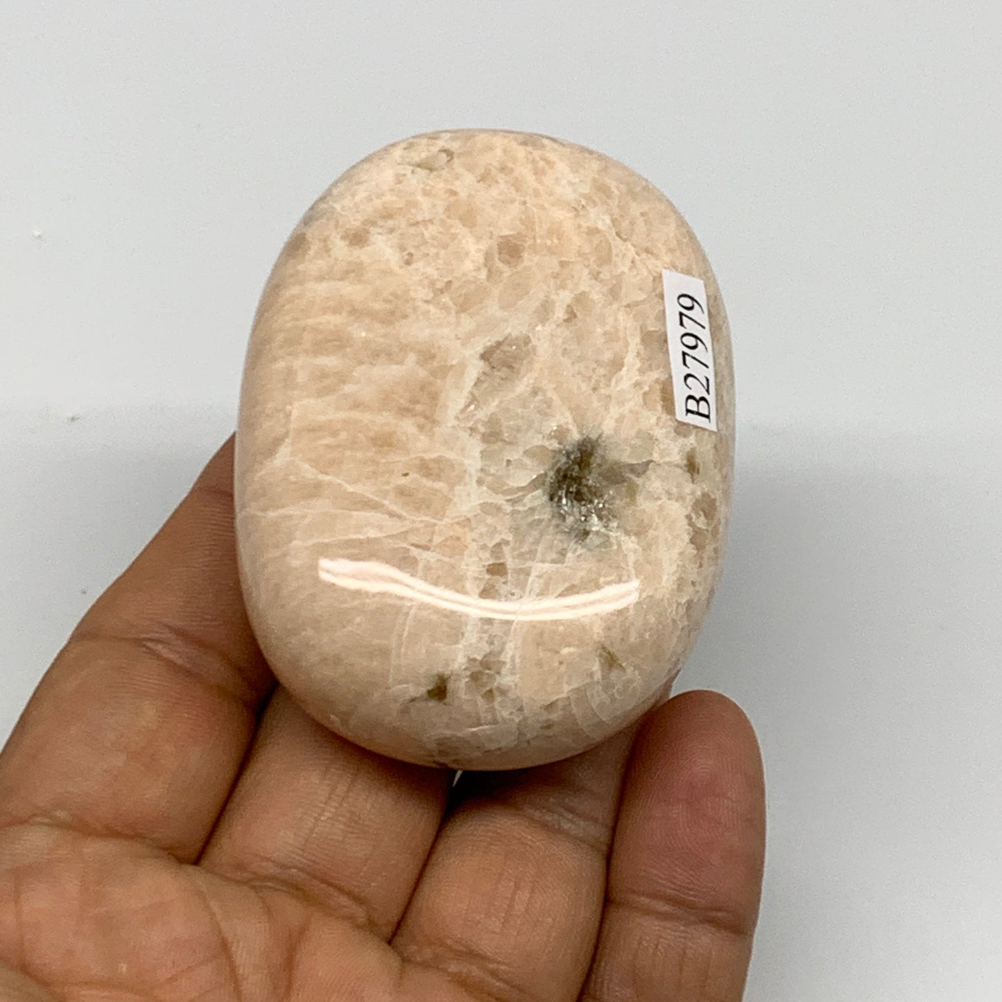 127g,2.5"x1.8"x0.9" Peach Moonstone Crystal Palm-Stone Polished Reiki, B27979