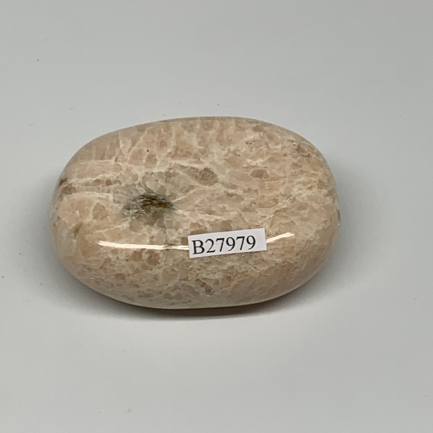 127g,2.5"x1.8"x0.9" Peach Moonstone Crystal Palm-Stone Polished Reiki, B27979