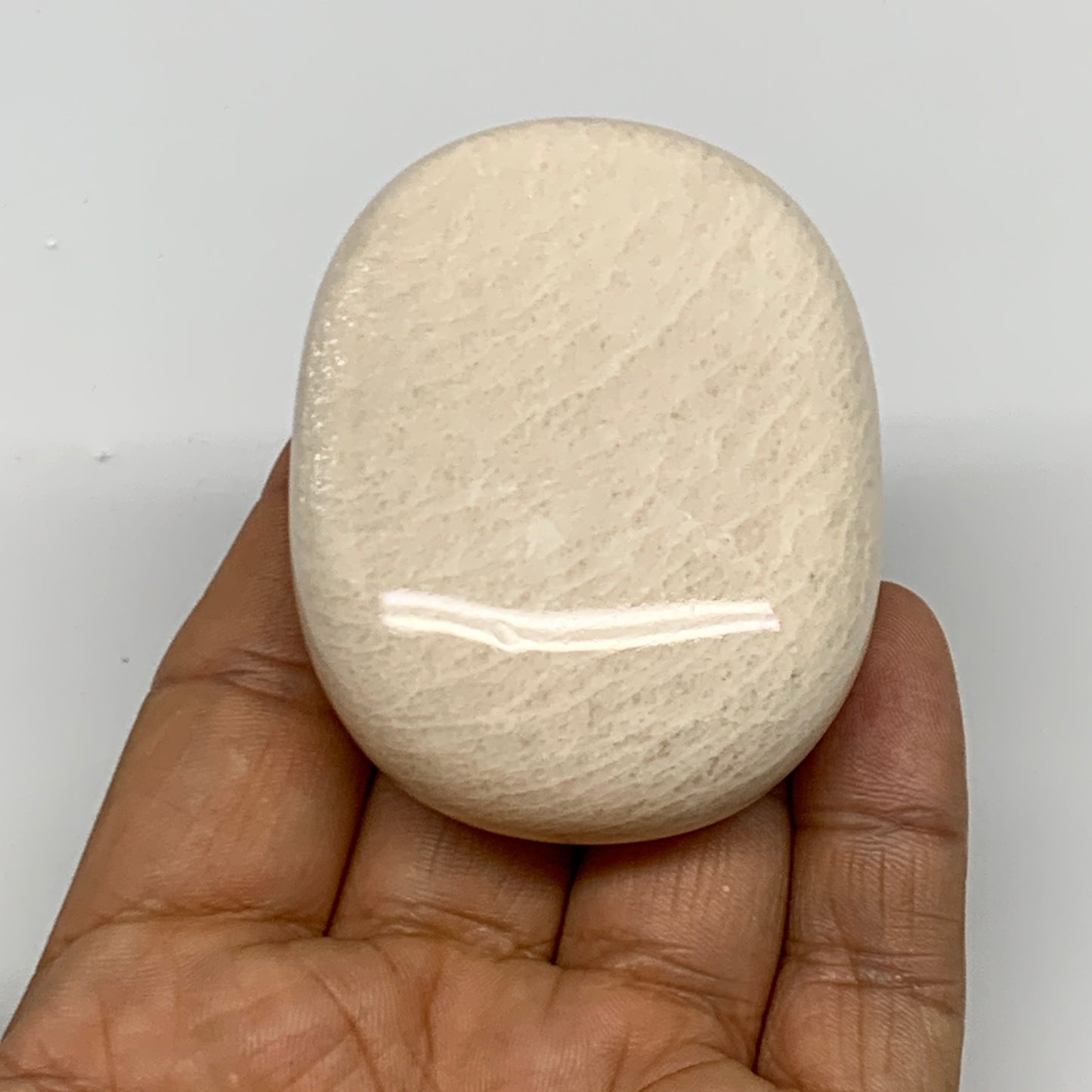 113.7g,2.4"x1.9"x0.9" Peach Moonstone Crystal Palm-Stone Polished Reiki, B27980