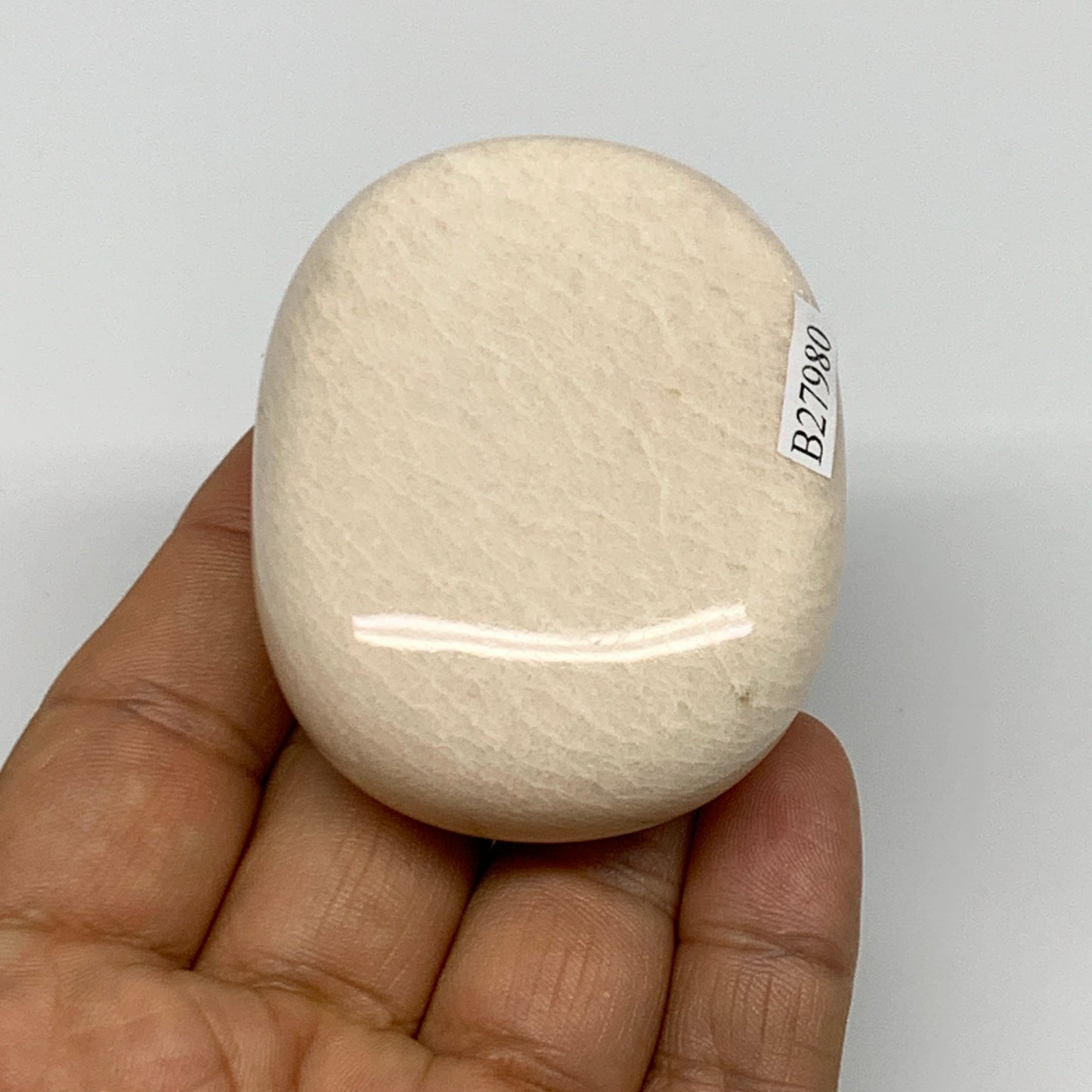 113.7g,2.4"x1.9"x0.9" Peach Moonstone Crystal Palm-Stone Polished Reiki, B27980