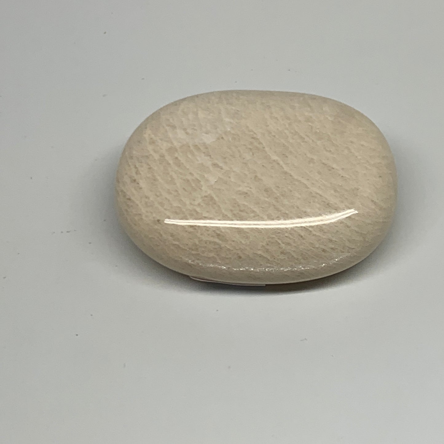 113.7g,2.4"x1.9"x0.9" Peach Moonstone Crystal Palm-Stone Polished Reiki, B27980