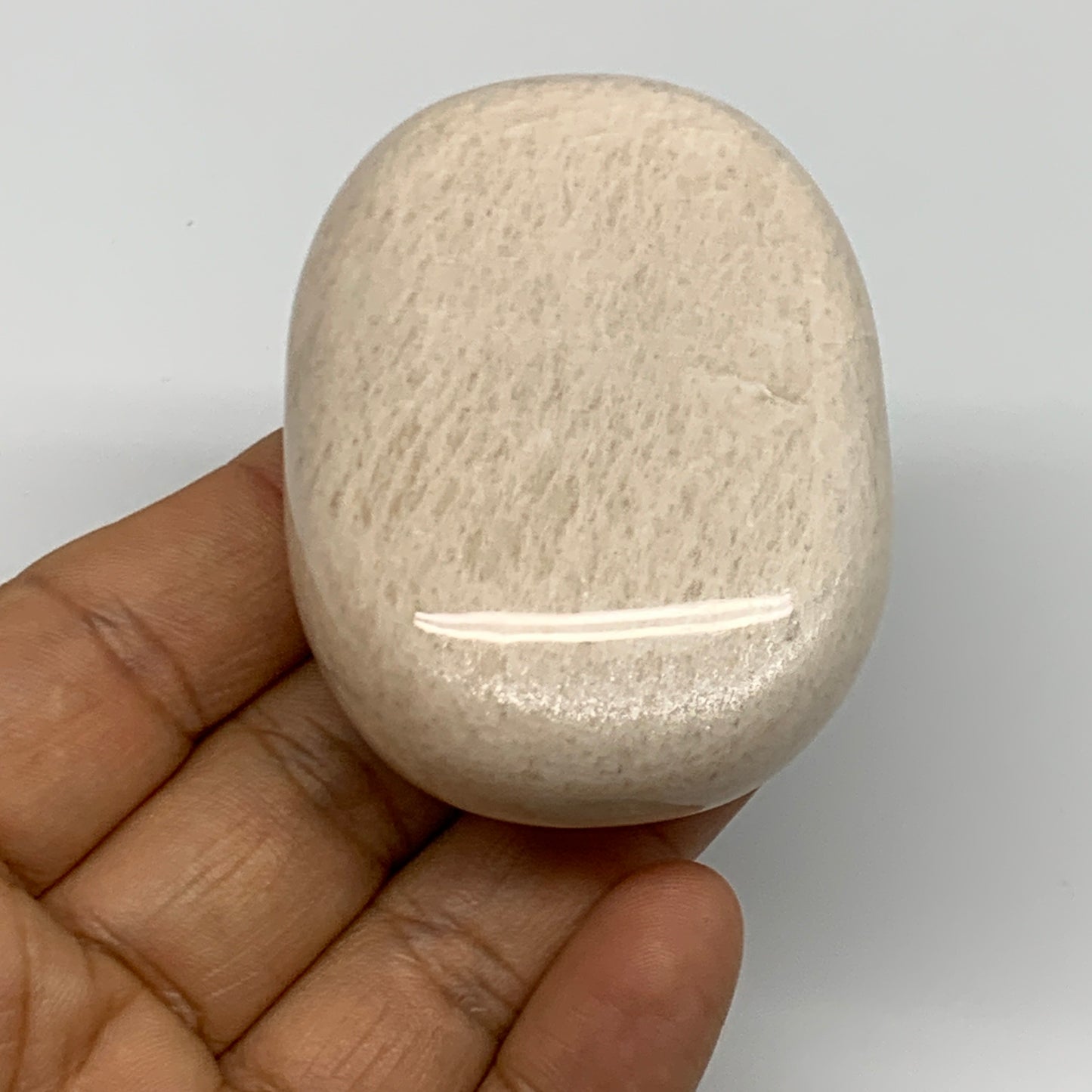 123.3g,2.5"x1.8"x0.9" Peach Moonstone Crystal Palm-Stone Polished Reiki, B27981