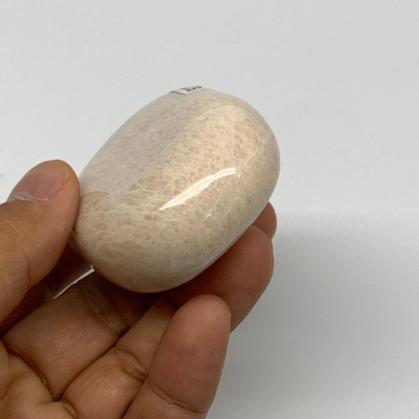 123.3g,2.5"x1.8"x0.9" Peach Moonstone Crystal Palm-Stone Polished Reiki, B27981