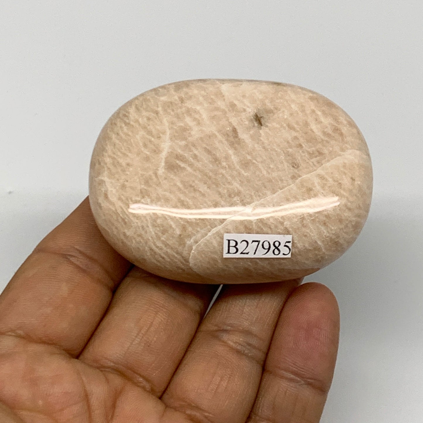 103.6g,2.3"x1.7"x0.9" Peach Moonstone Crystal Palm-Stone Polished Reiki, B27985
