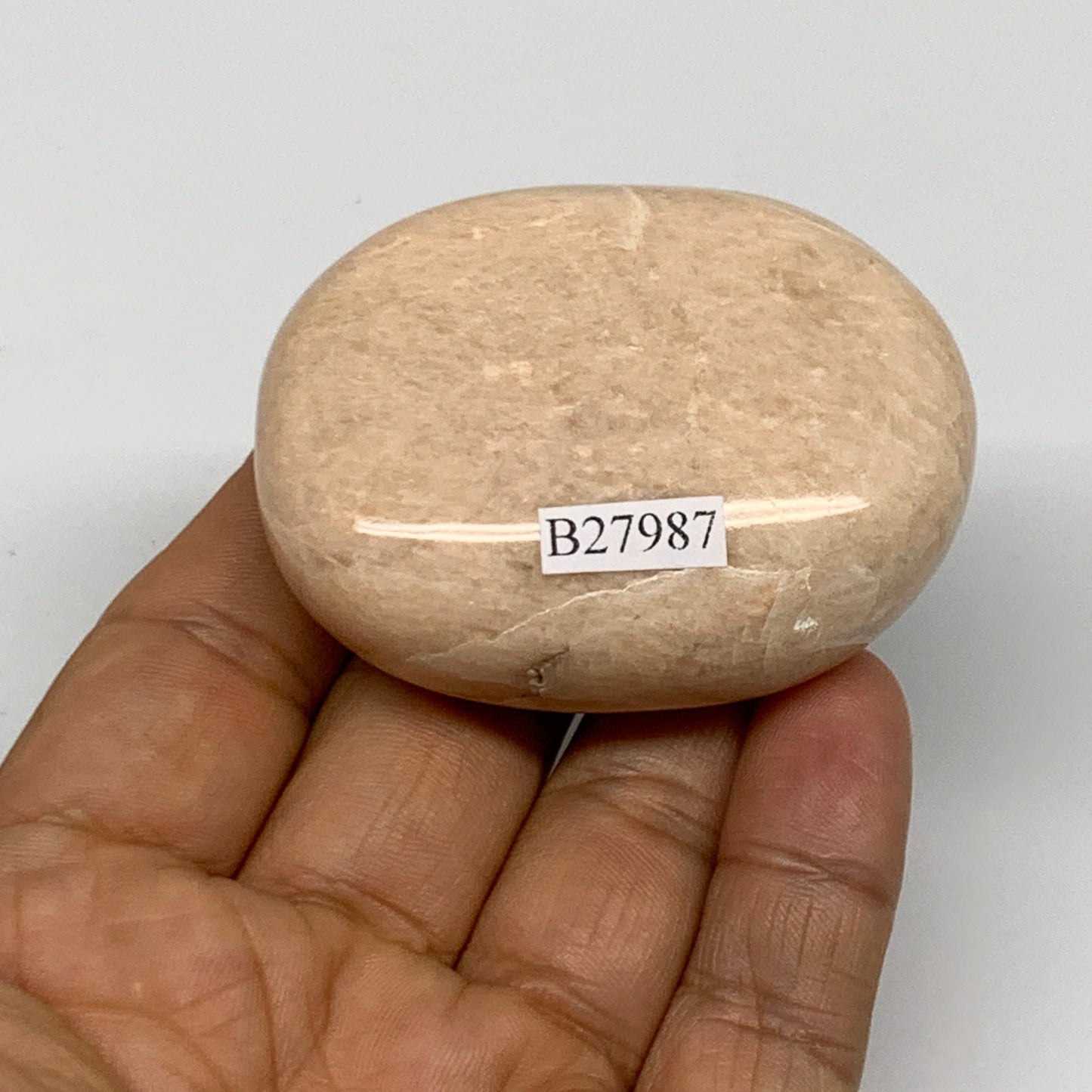 98.8g,2.3"x1.7"x0.9" Peach Moonstone Crystal Palm-Stone Polished Reiki, B27987