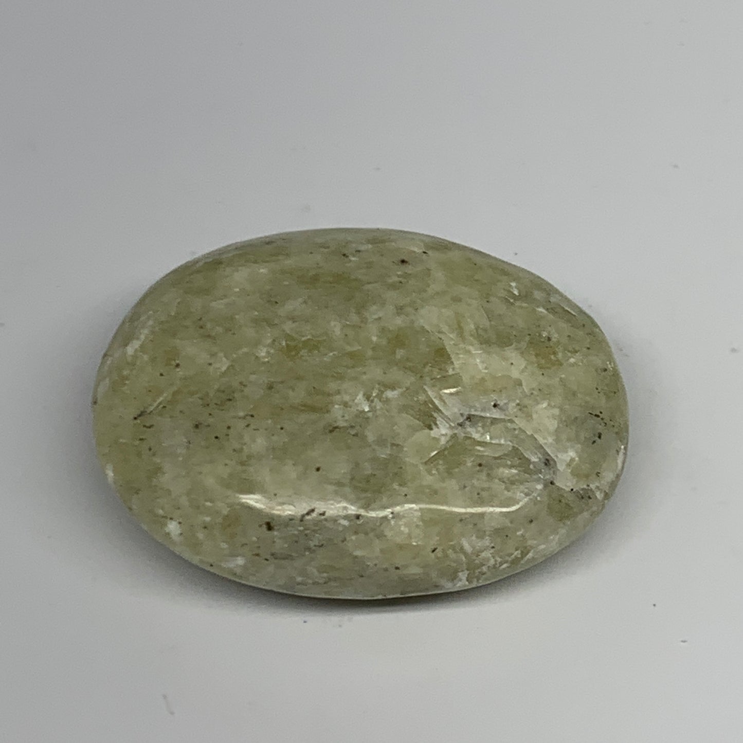 81.5g,2.2"x1.7"x0.8", Natural Yellow Calcite Palm-Stone Crystal Polished Reiki,