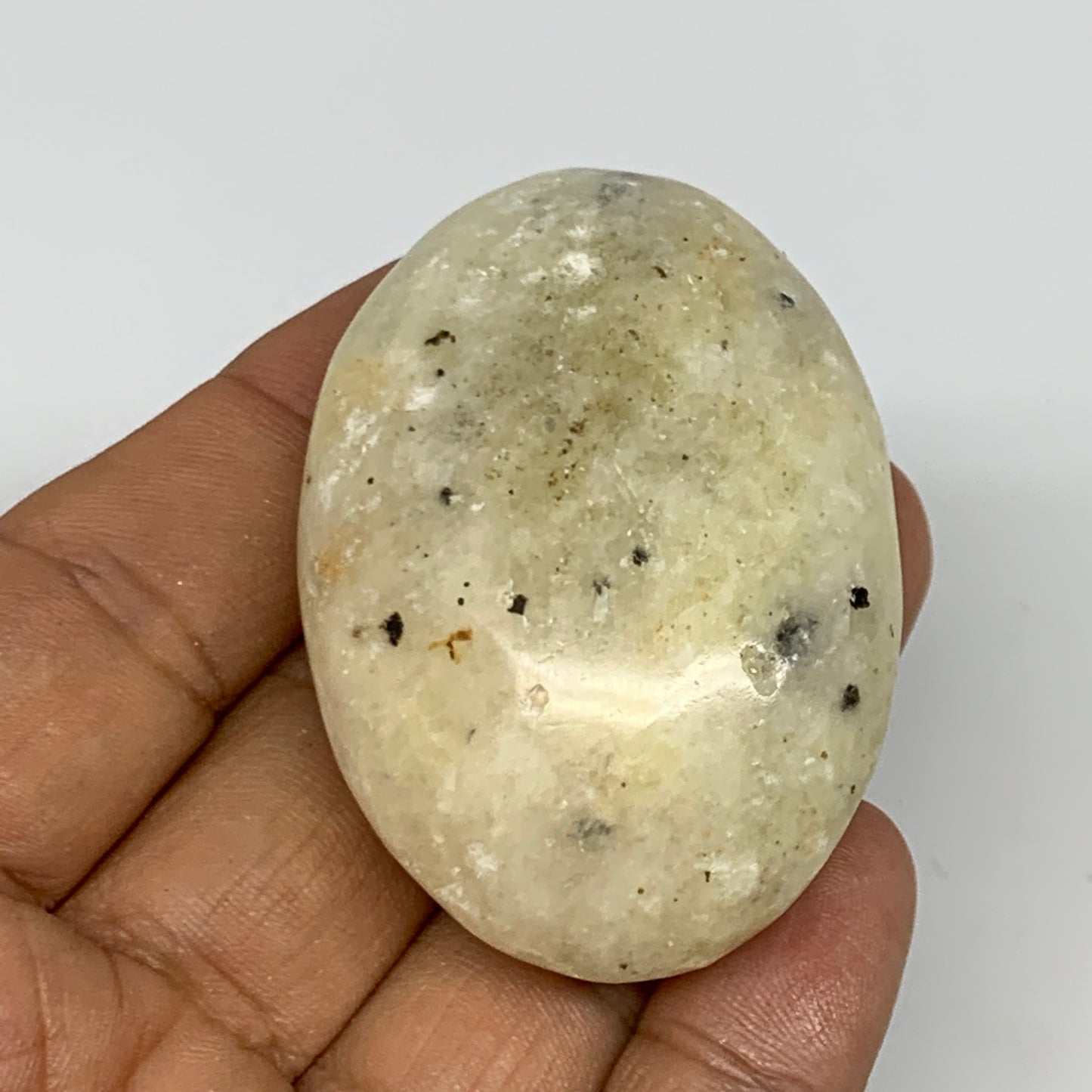 70.4g,2.1"x1.5"x0.9", Natural Yellow Calcite Palm-Stone Crystal Polished Reiki,