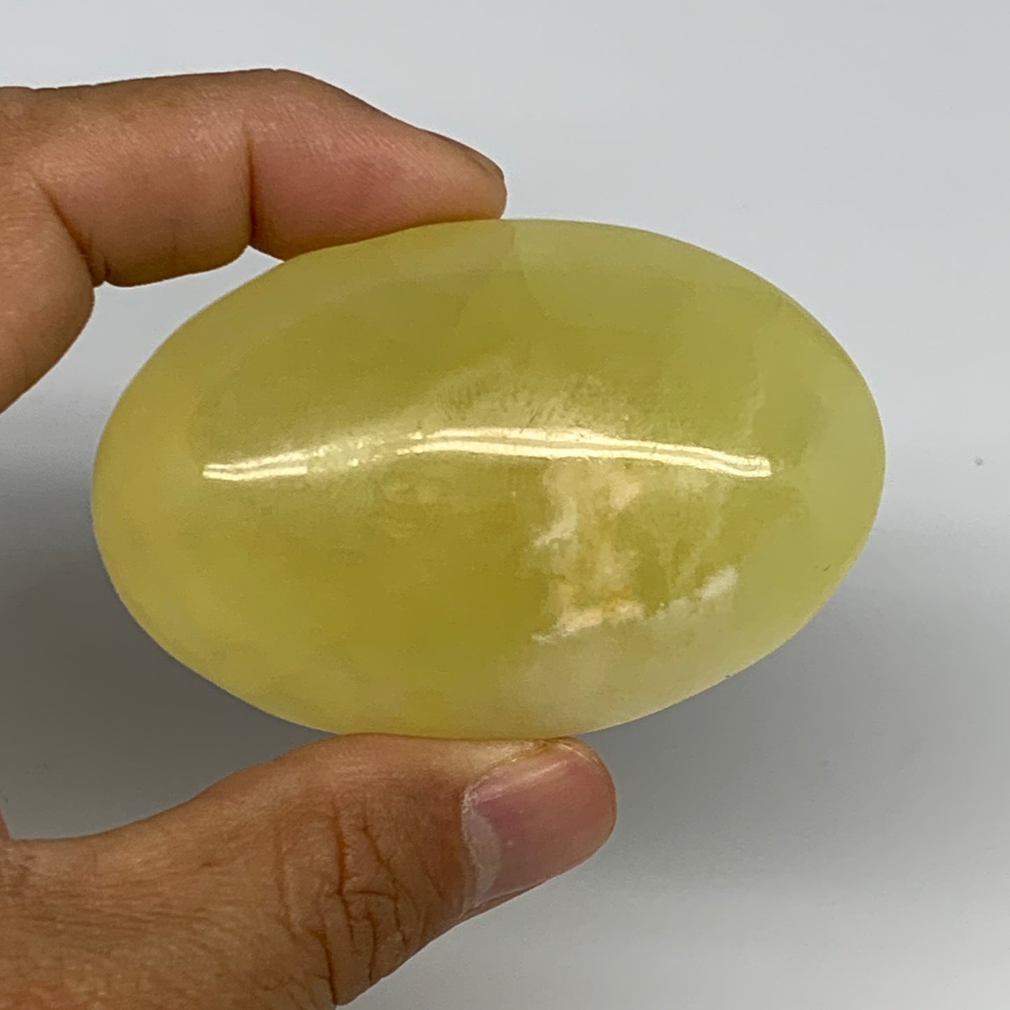 114.9g, 2.7"x1.8"x0.9", Lemon Calcite Palm-Stone Crystal Polished @Pakistan,B264