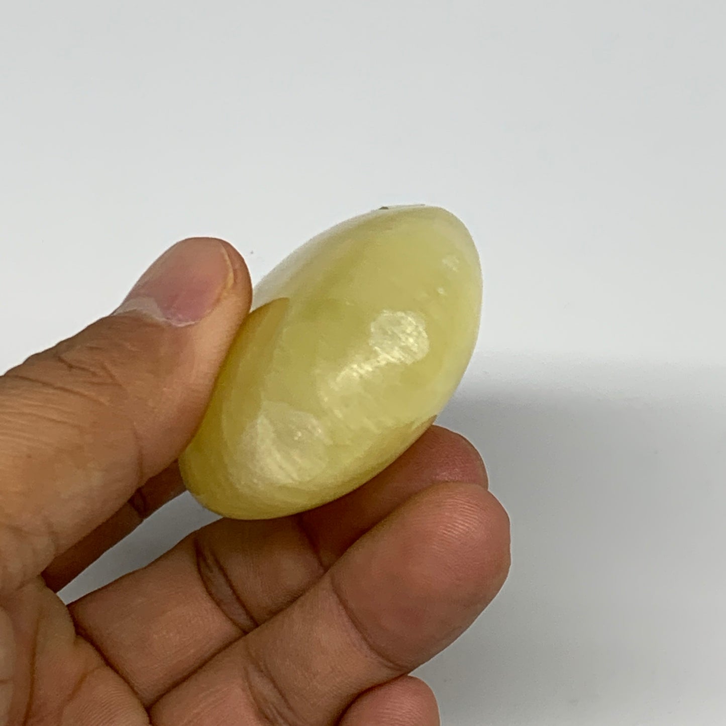 114.9g, 2.7"x1.8"x0.9", Lemon Calcite Palm-Stone Crystal Polished @Pakistan,B264