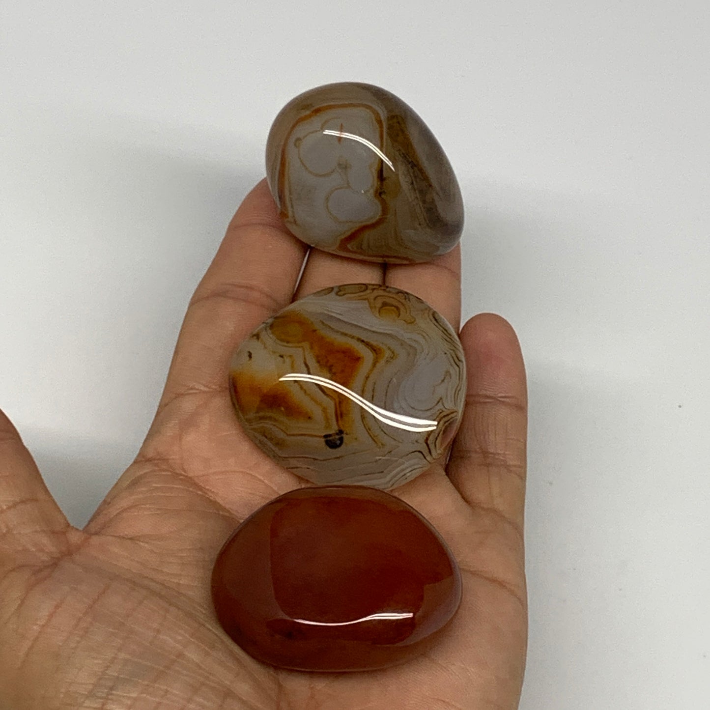 168.8g, 1.7"-1.8", 3pcs, Sardonyx Palm-Stone Gem Crystal Polished Reiki, B26504