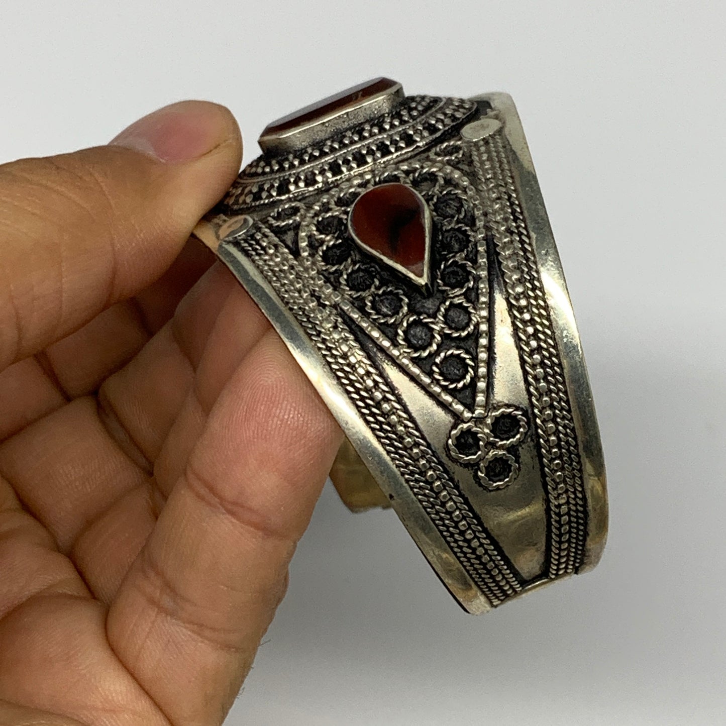 34.7g, 1.6" Red Carnelian Turkmen Cuff Bracelet Tribal Small Oval, B13600