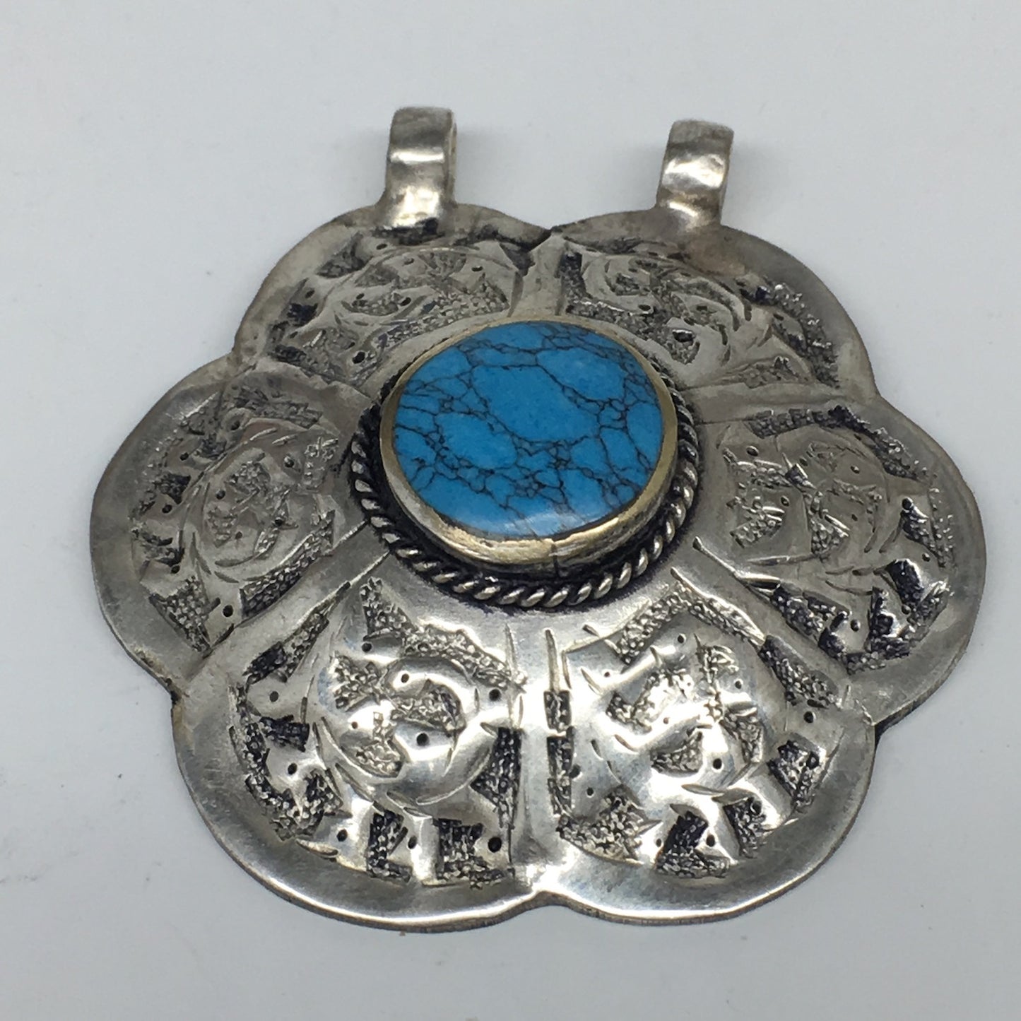 1pc,2.3"x2.1"x0.6",Turkmen Pendant Blue Turquoise Inlay Flower Shape,TN562