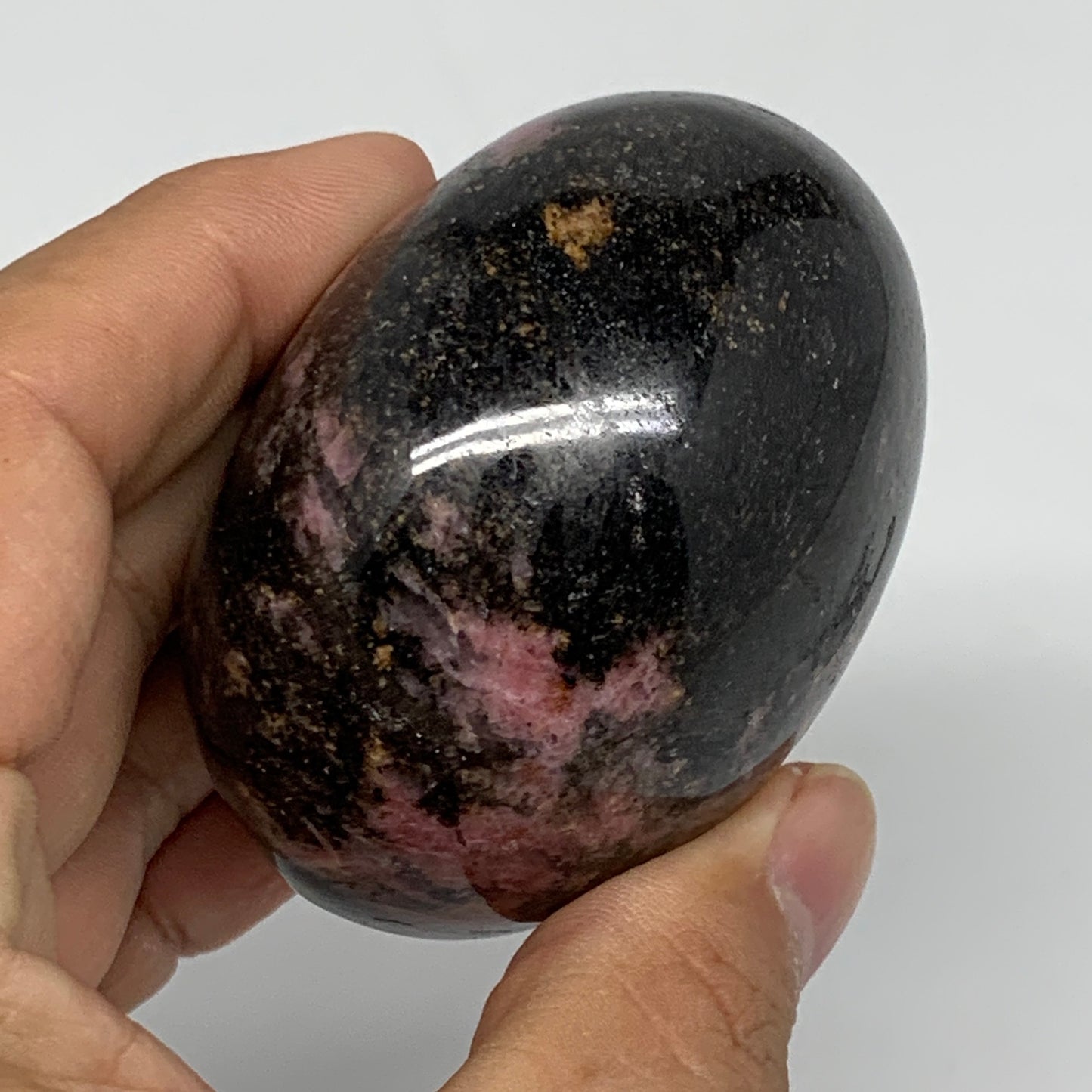 238g, 2.4"x2.1"x1.6", Rhodonite Palm-Stone Polished Reiki Madagascar,B12099