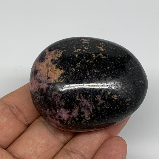 133.7g, 2.2"x1.8"x1.1", Rhodonite Palm-Stone Polished Reiki Madagascar,B12103