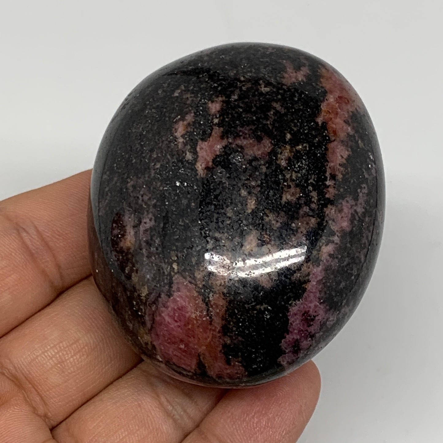 187.5g, 2.4"x2"x1.3", Rhodonite Palm-Stone Polished Reiki Madagascar,B12107