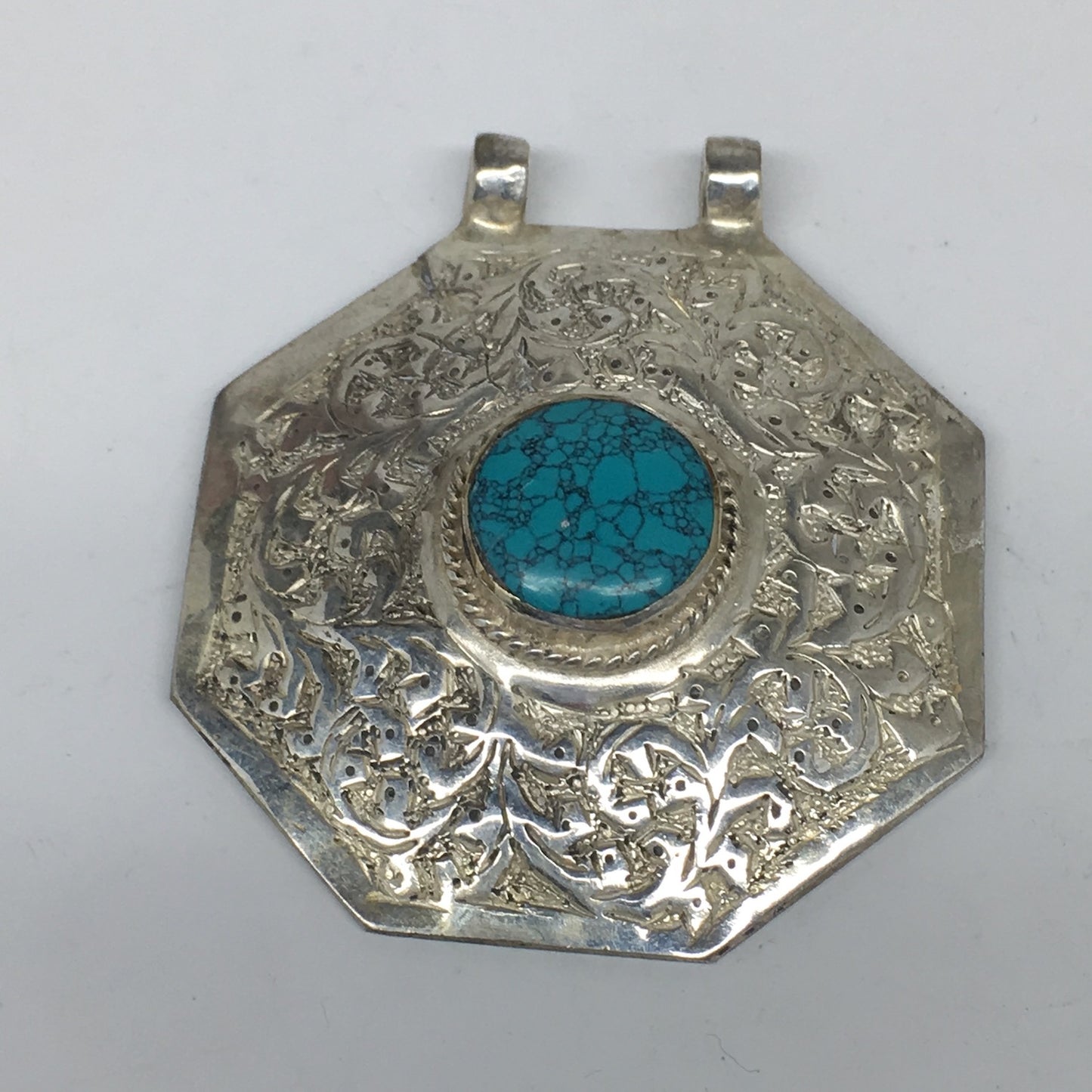 1pc,2.5"x2.4"x0.5",Turkmen Pendant Green Turquoise Inlay Octagon Shape,TN583