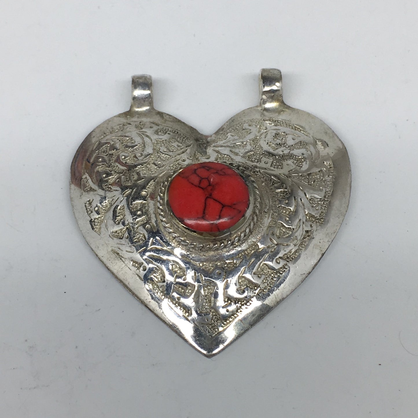 1pc,2.3"x2.1"x0.5",Turkmen Pendant Red Coral Inlay Heart Shape Statement, TN591