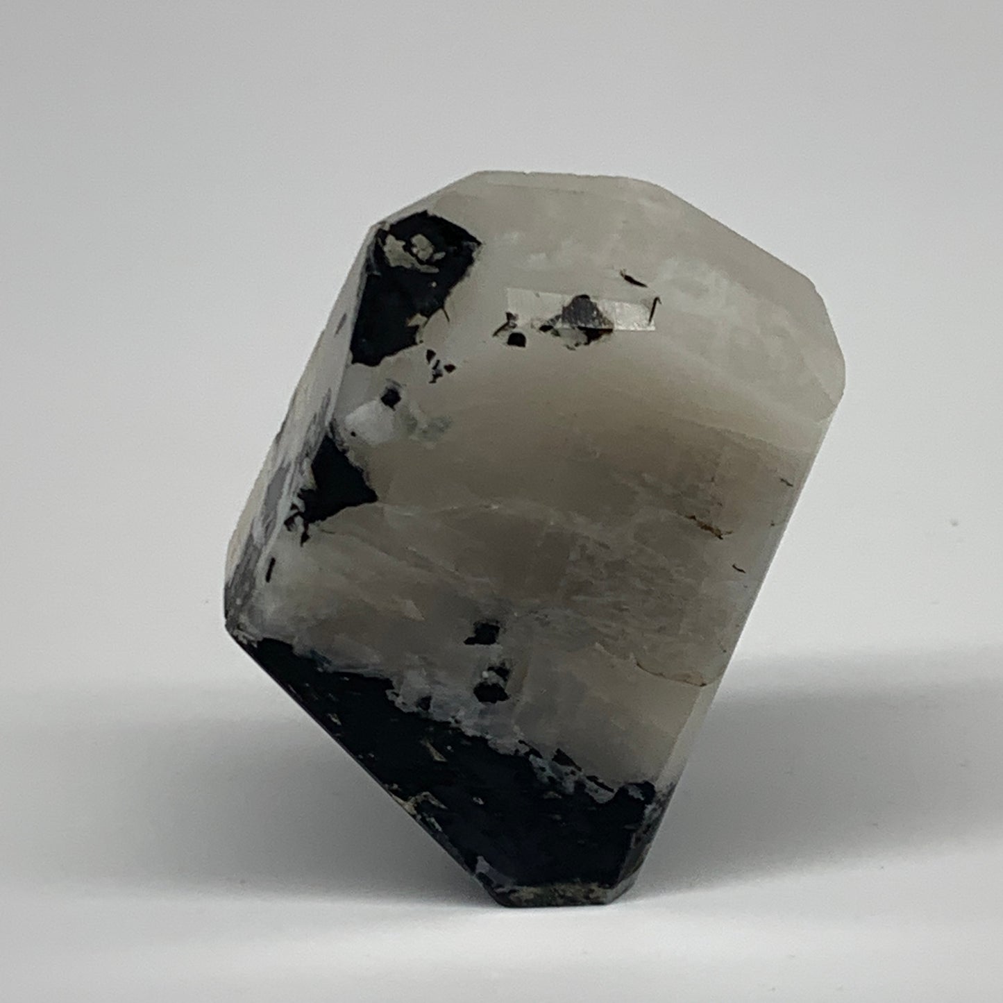 110.3g, 2.7"x1.7"x0.8", Rainbow Moonstone Freeform Crystal Polished @India, B216