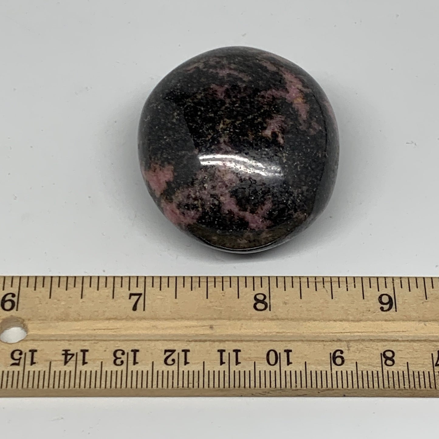 106.5g, 1.9"x1.7"x1.1", Rhodonite Palm-Stone Polished Reiki Madagascar,B12126