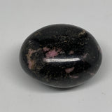 103.9g, 1.9"x1.5"x1.2", Rhodonite Palm-Stone Polished Reiki Madagascar,B12133
