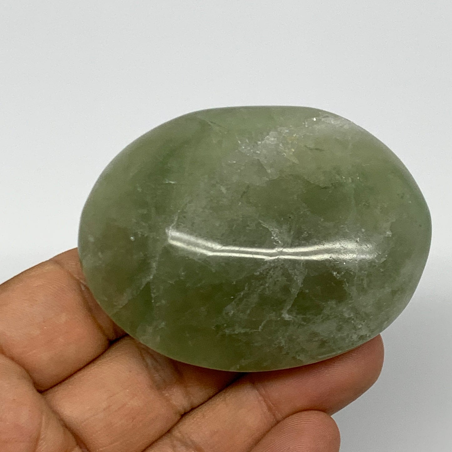 132.6g,2.5"x1.9"x1", Natural Fluorite Palm-Stone Polished Reiki @Madagascar, B17