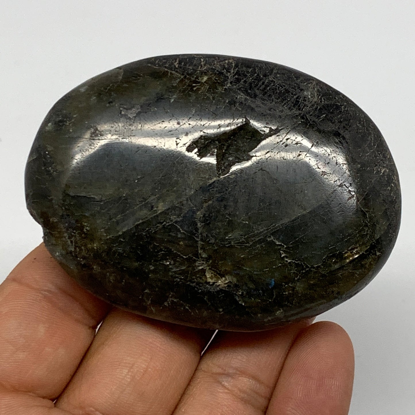 109.7g,2.8"x2"x0.7", Labradorite Palm-stone Polished Reiki @Madagascar,B17791